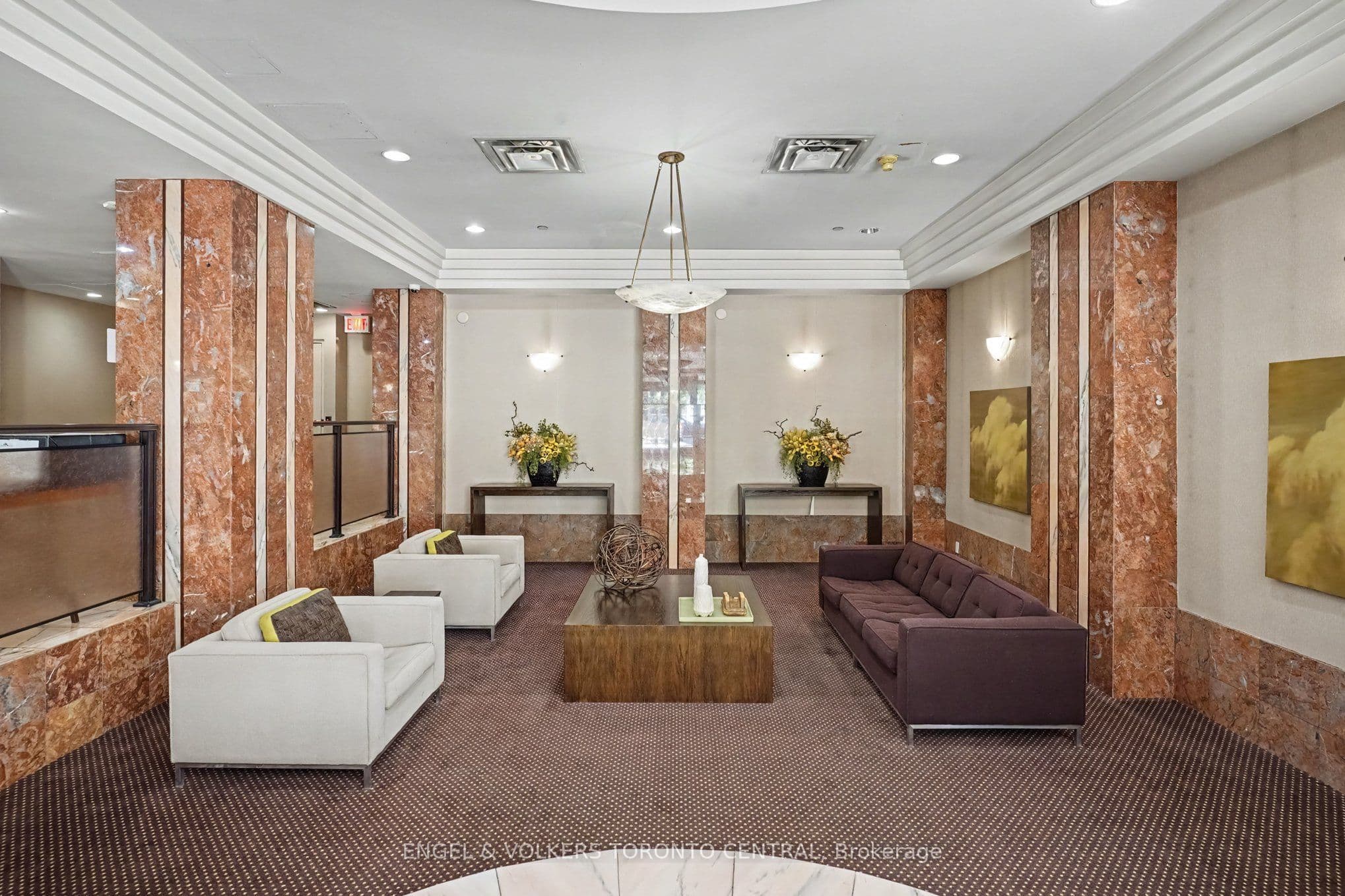 7 Broadway Avenue 601, Toronto, ON M4P 3C5