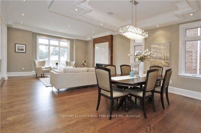 112 Alfred Avenue, Toronto, ON M2N 3H7