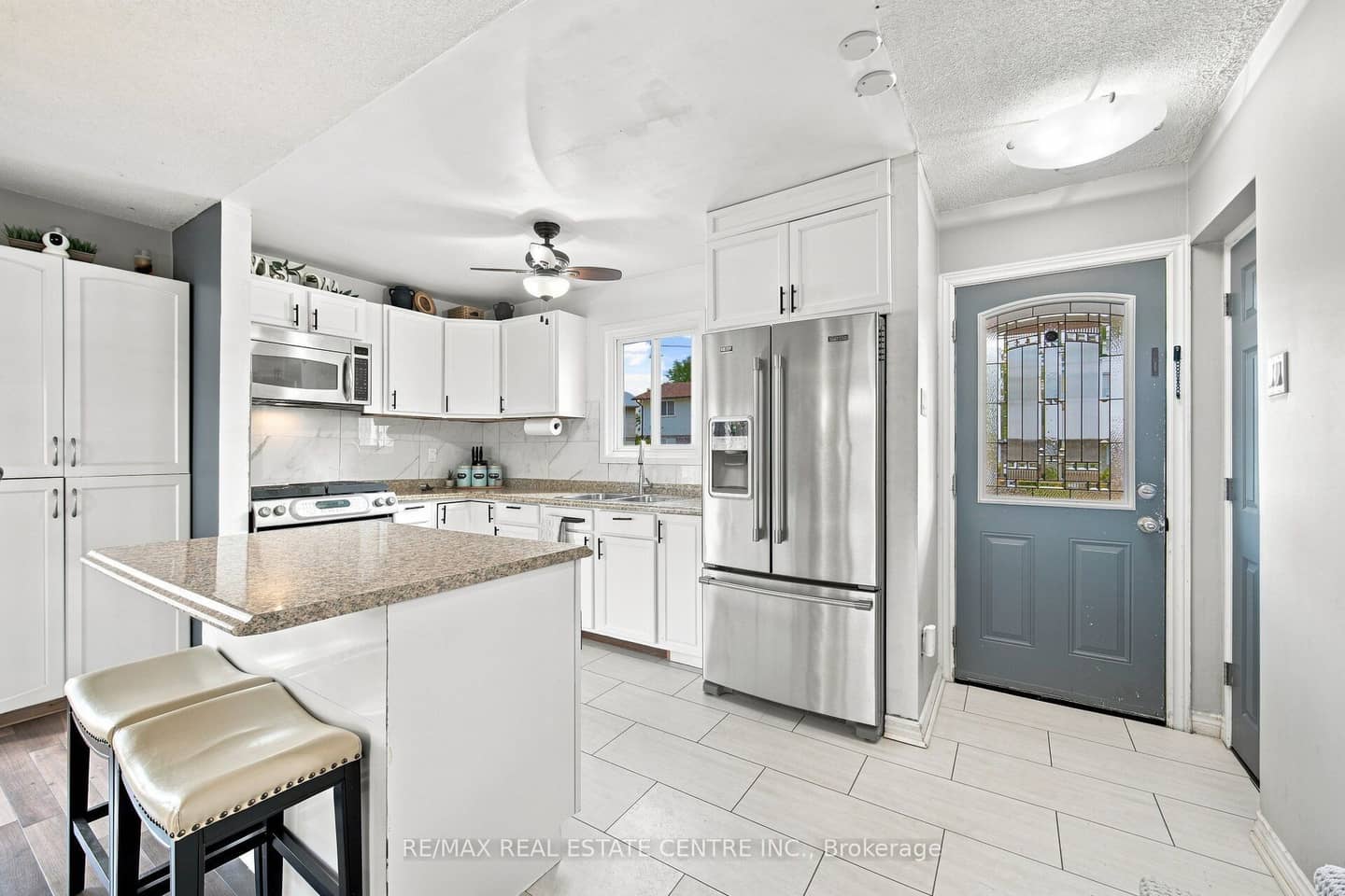 44 Grand Valley Drive, Brampton, ON L6S 2L1