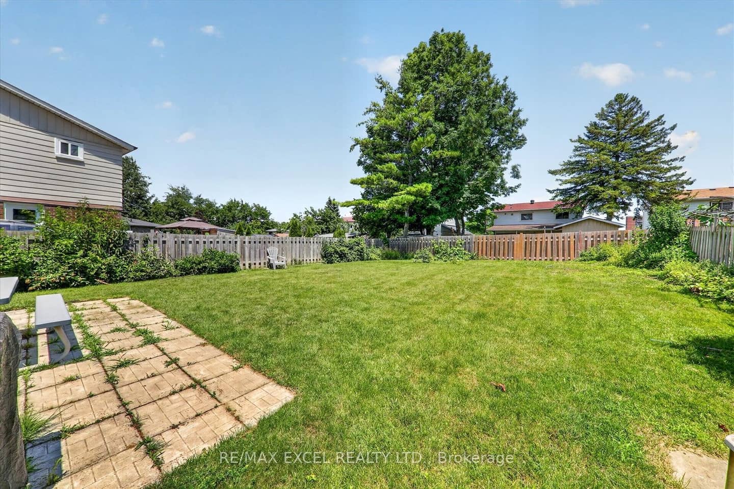 26 Lighthall Crescent, Toronto, ON M1B 1V3