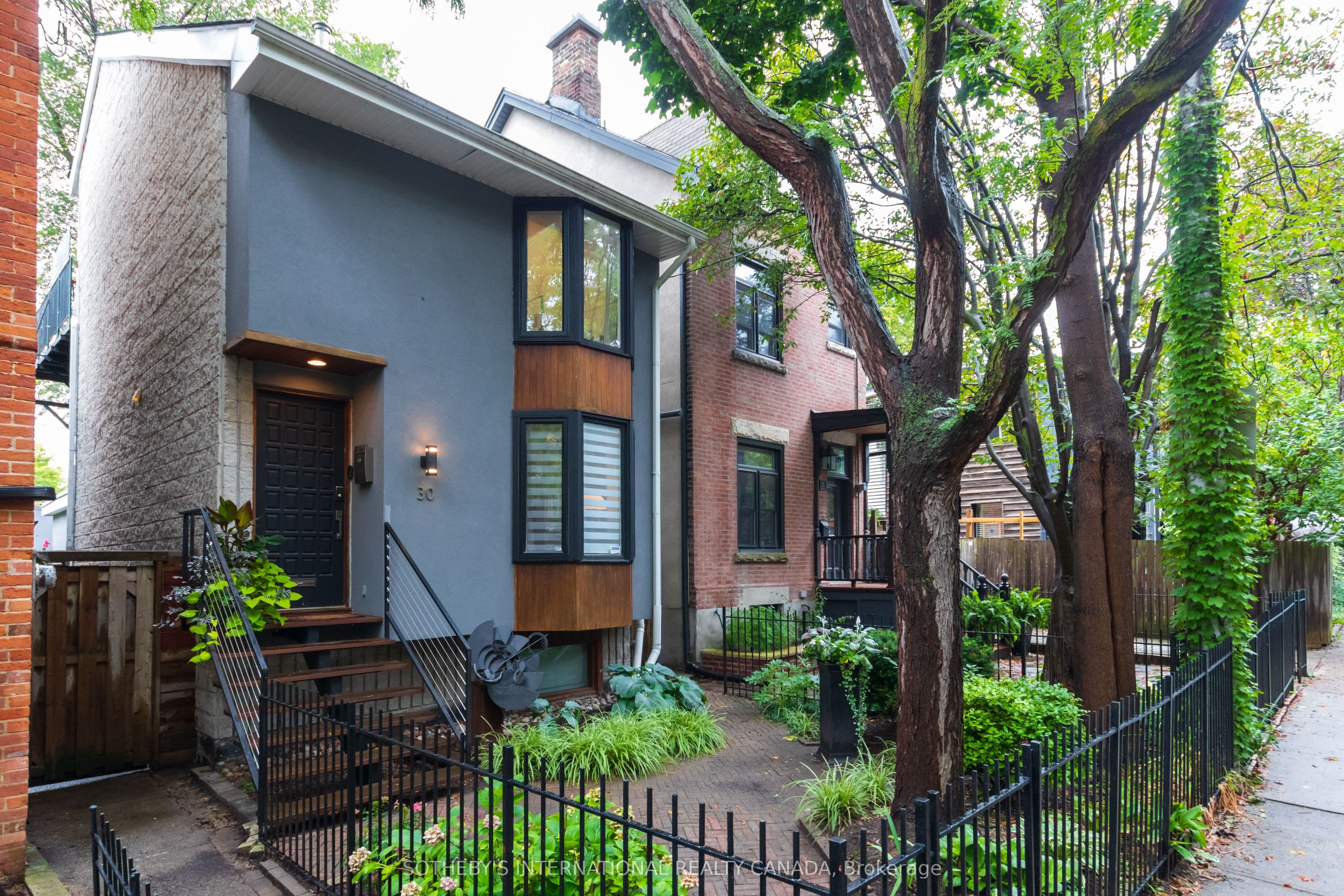 30 Sword Street, Toronto, ON M5A 3N2