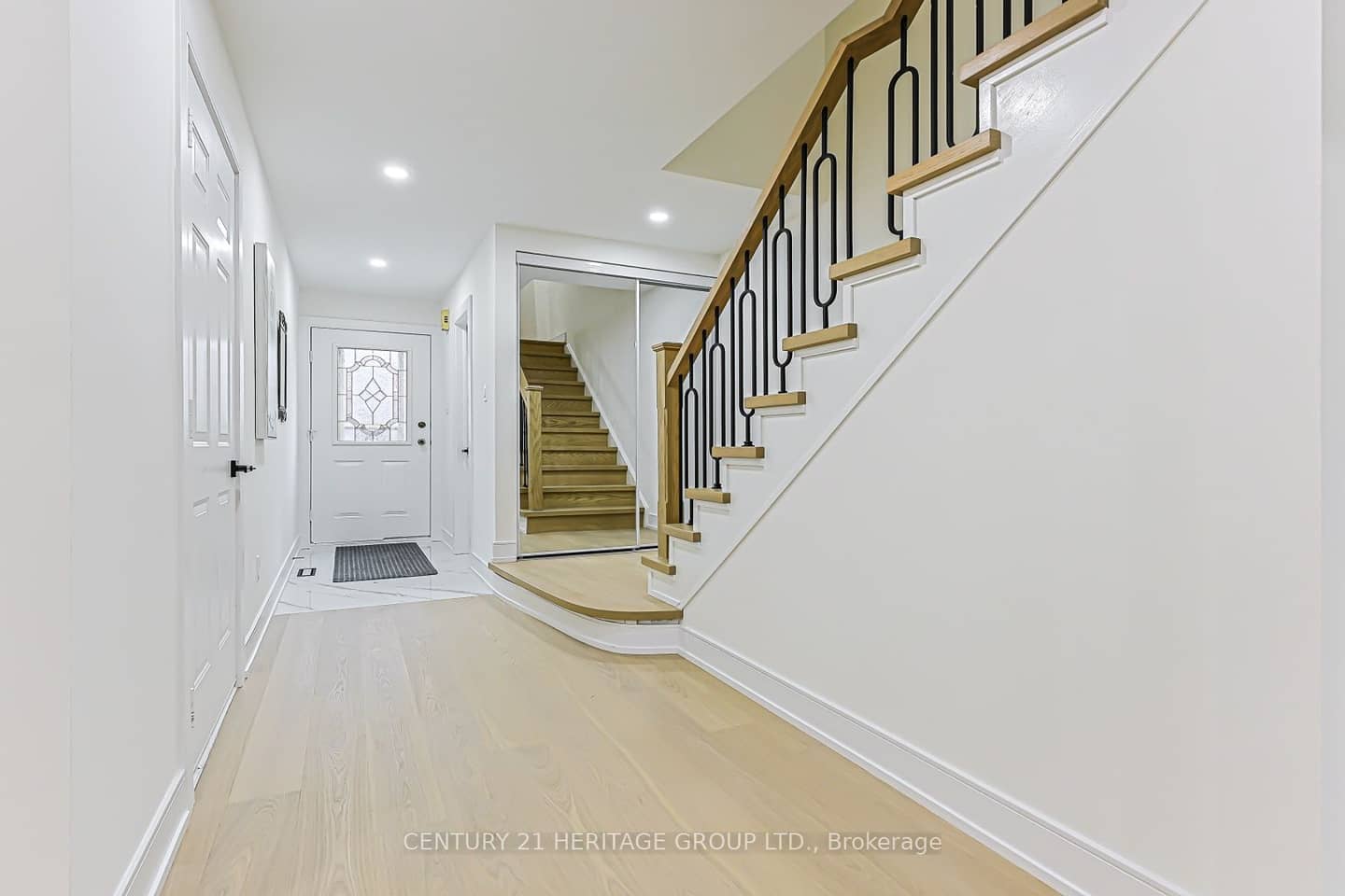 766 Caradonna Crescent 9, Newmarket, ON L3X 1W6