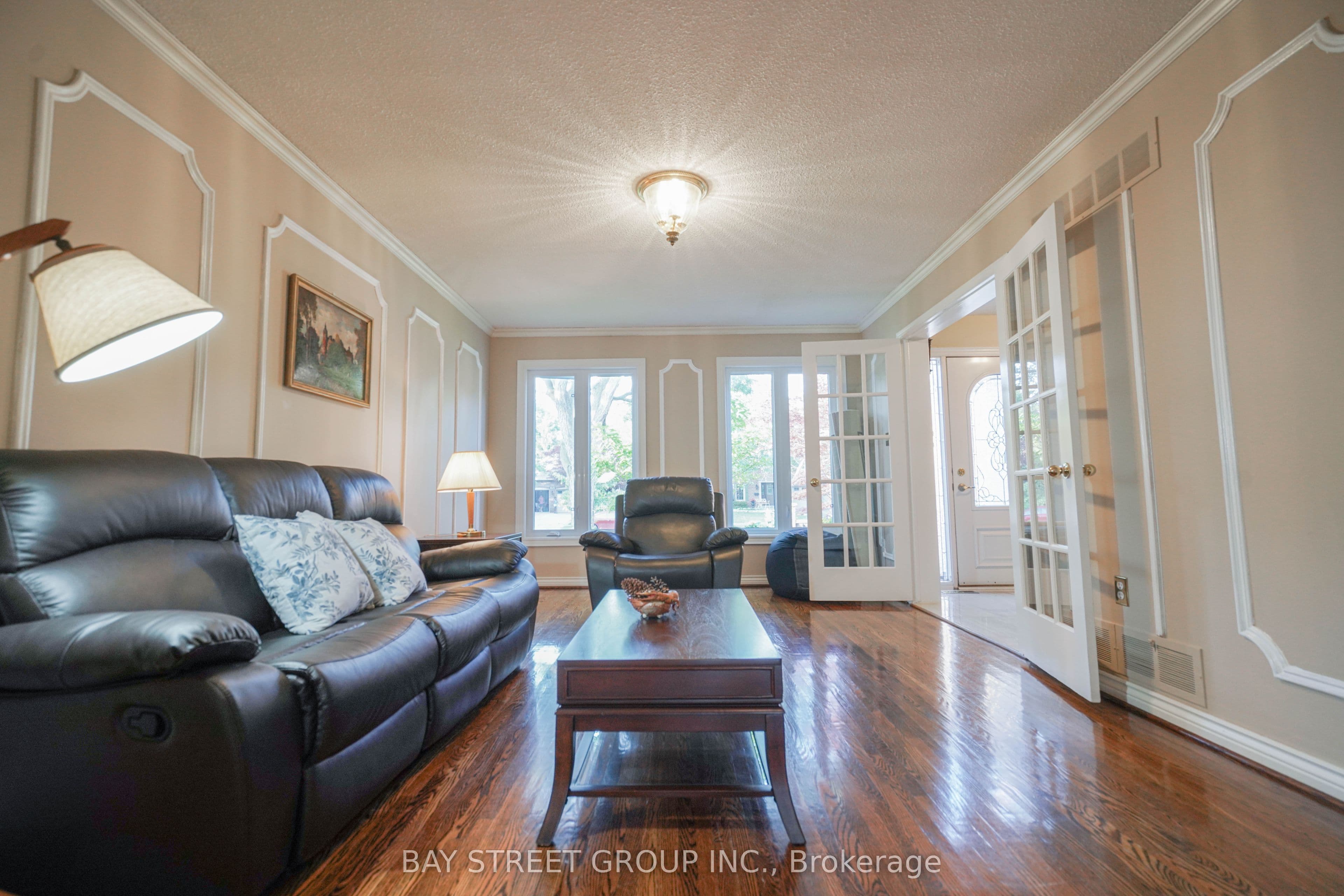 3530 Kingbird Court, Mississauga, ON L5L 2R1