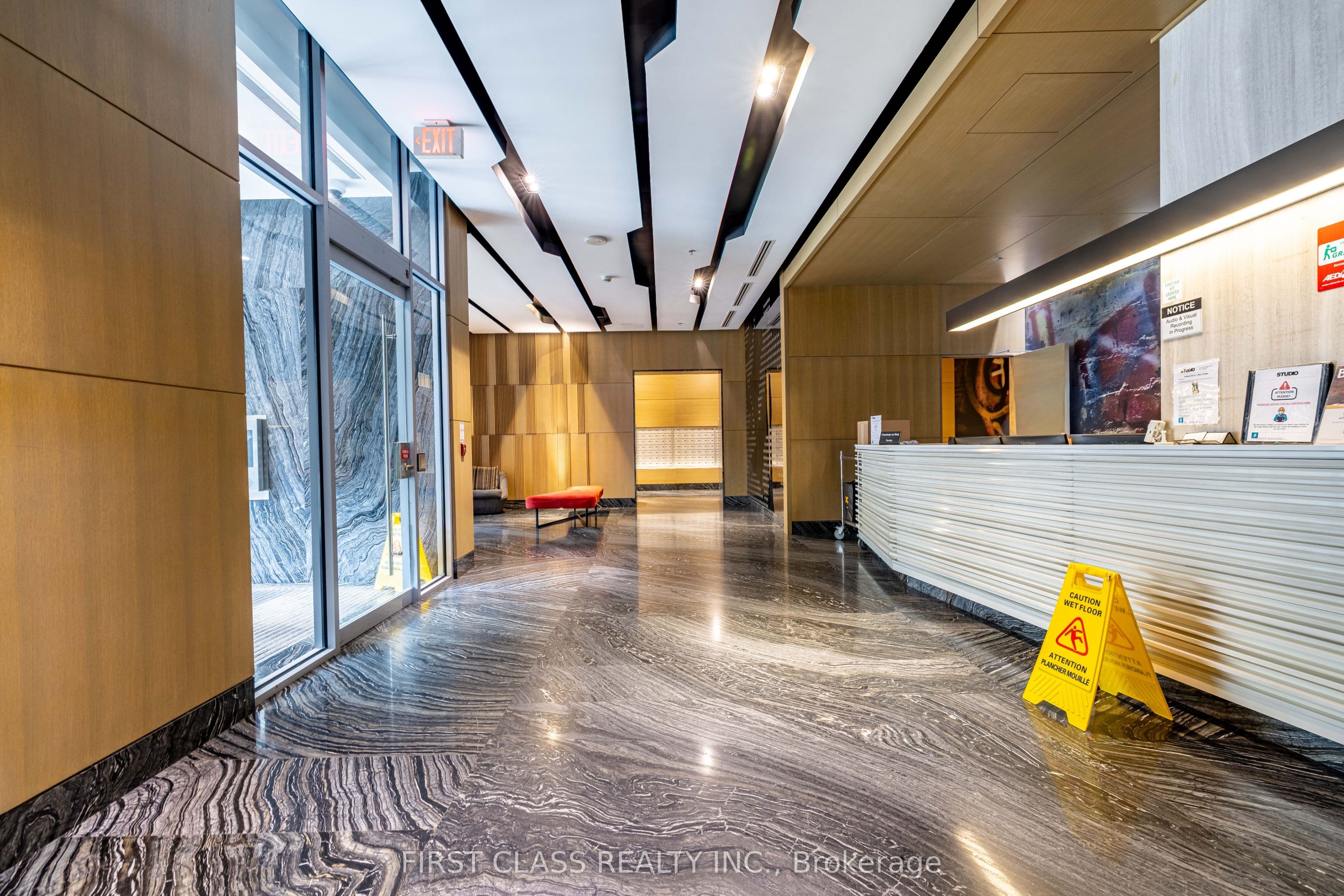 199 Richmond St W Street 1105, Toronto, ON M5V 0H4