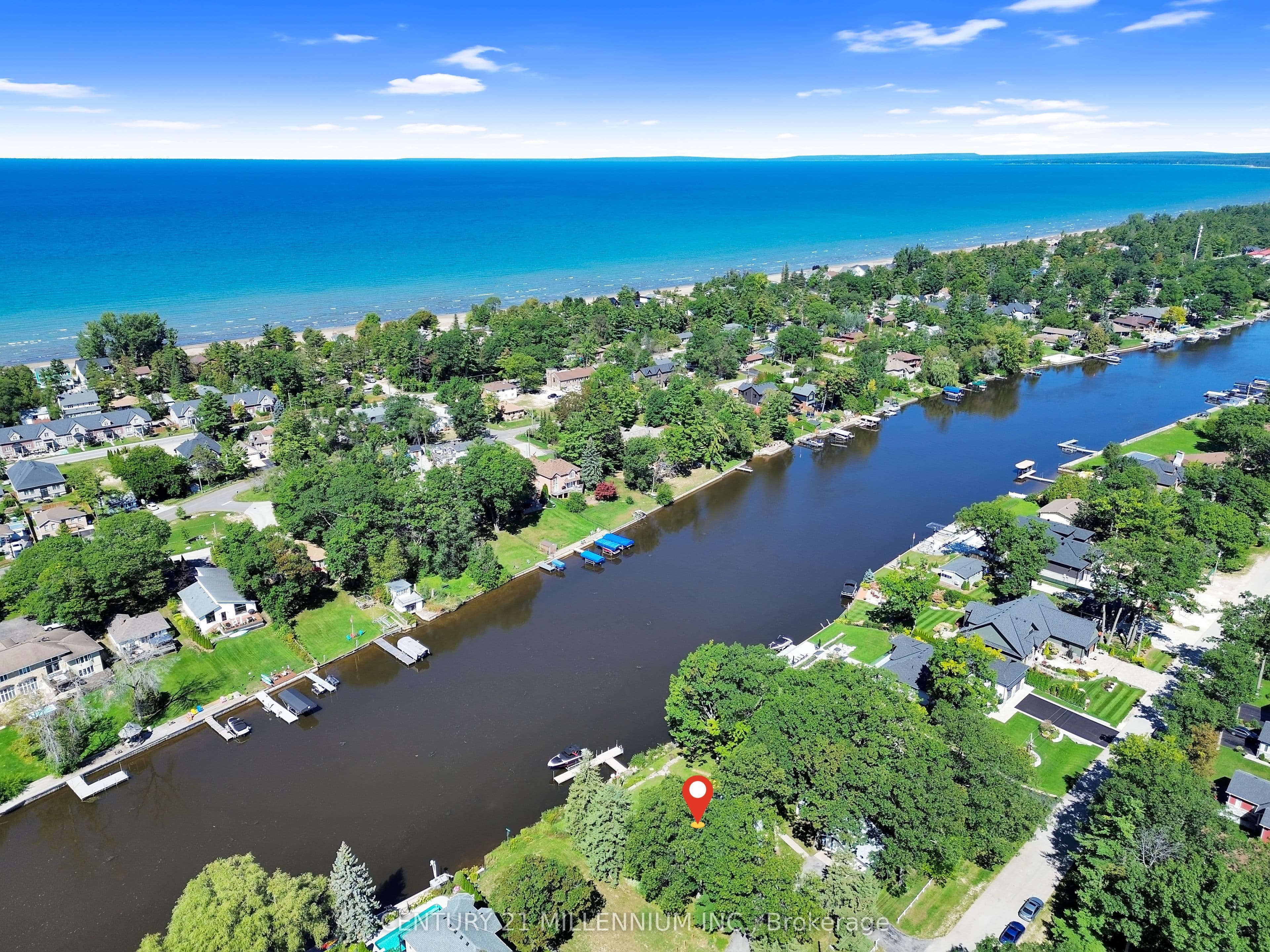 68 Edgewater Road, Wasaga Beach, ON L9Z 2W3