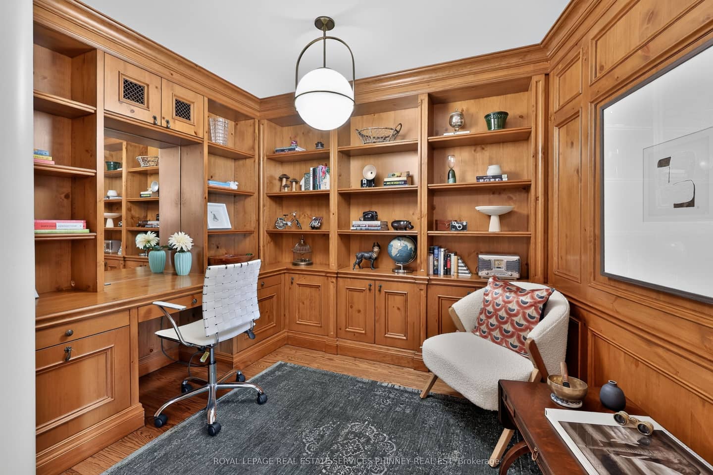 111 Forsythe Street 604, Oakville, ON L6K 3J9