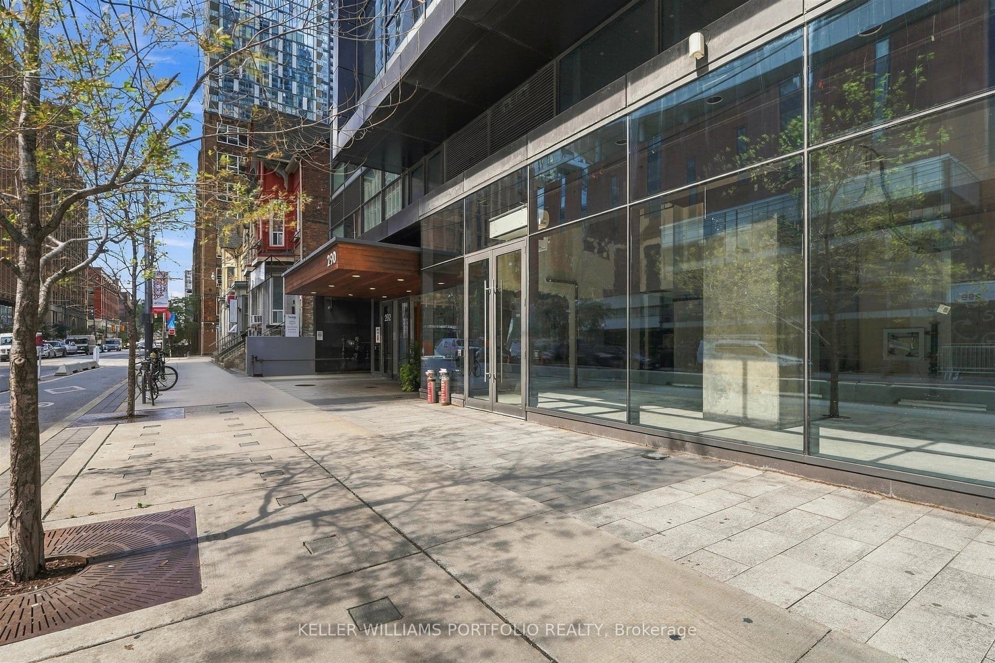290 Adelaide Street 3001, Toronto, ON M5V 0P3
