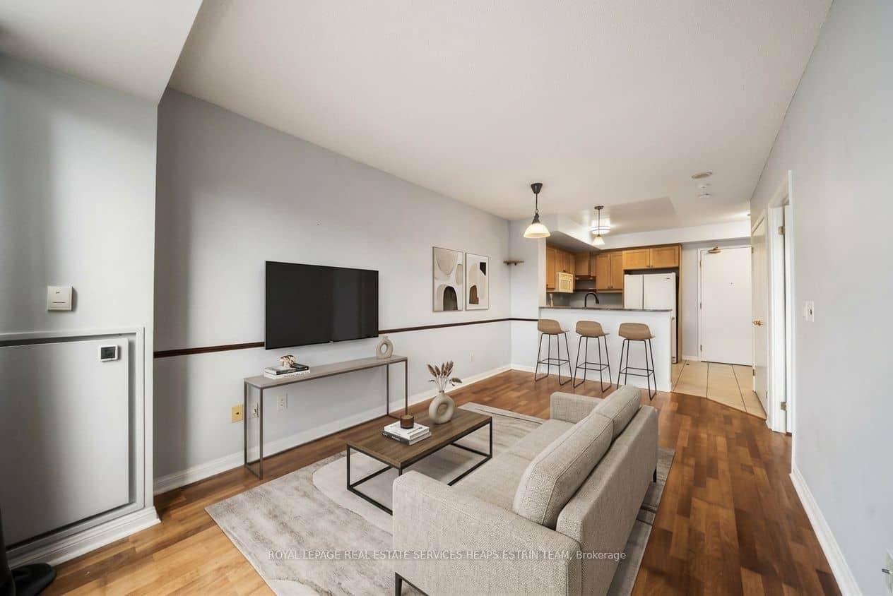 1801 Bayview Avenue 103, Toronto, ON M4G 4K2