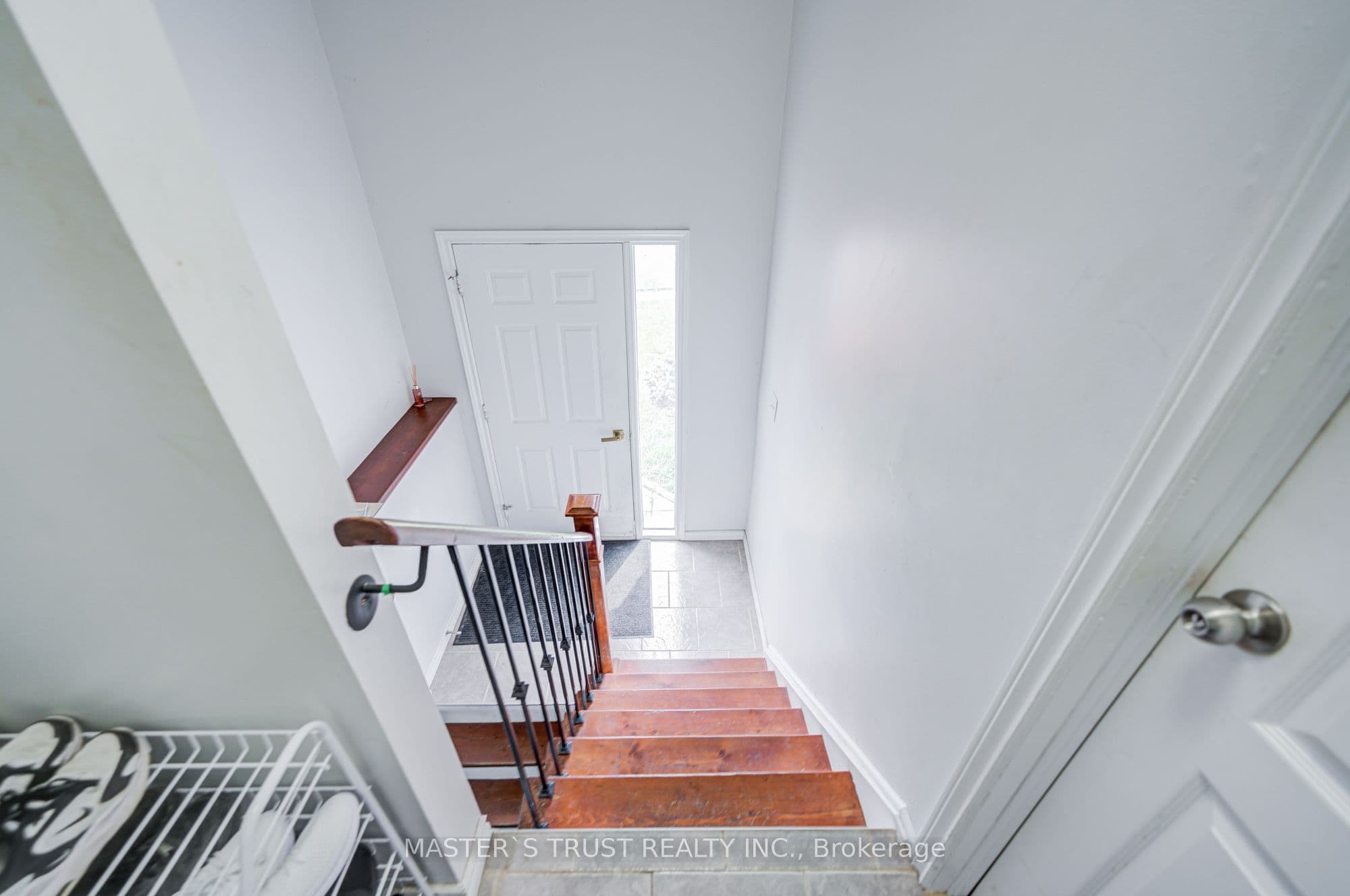 1179 Simcoe Street S, Oshawa, ON L1H 4M1
