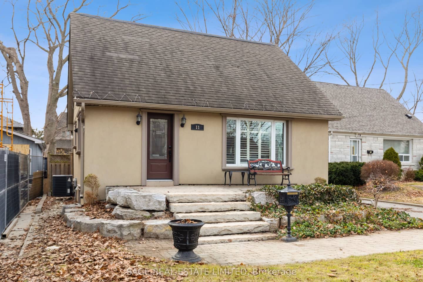 11 Chelsea Drive, Toronto, ON M8W 4R5