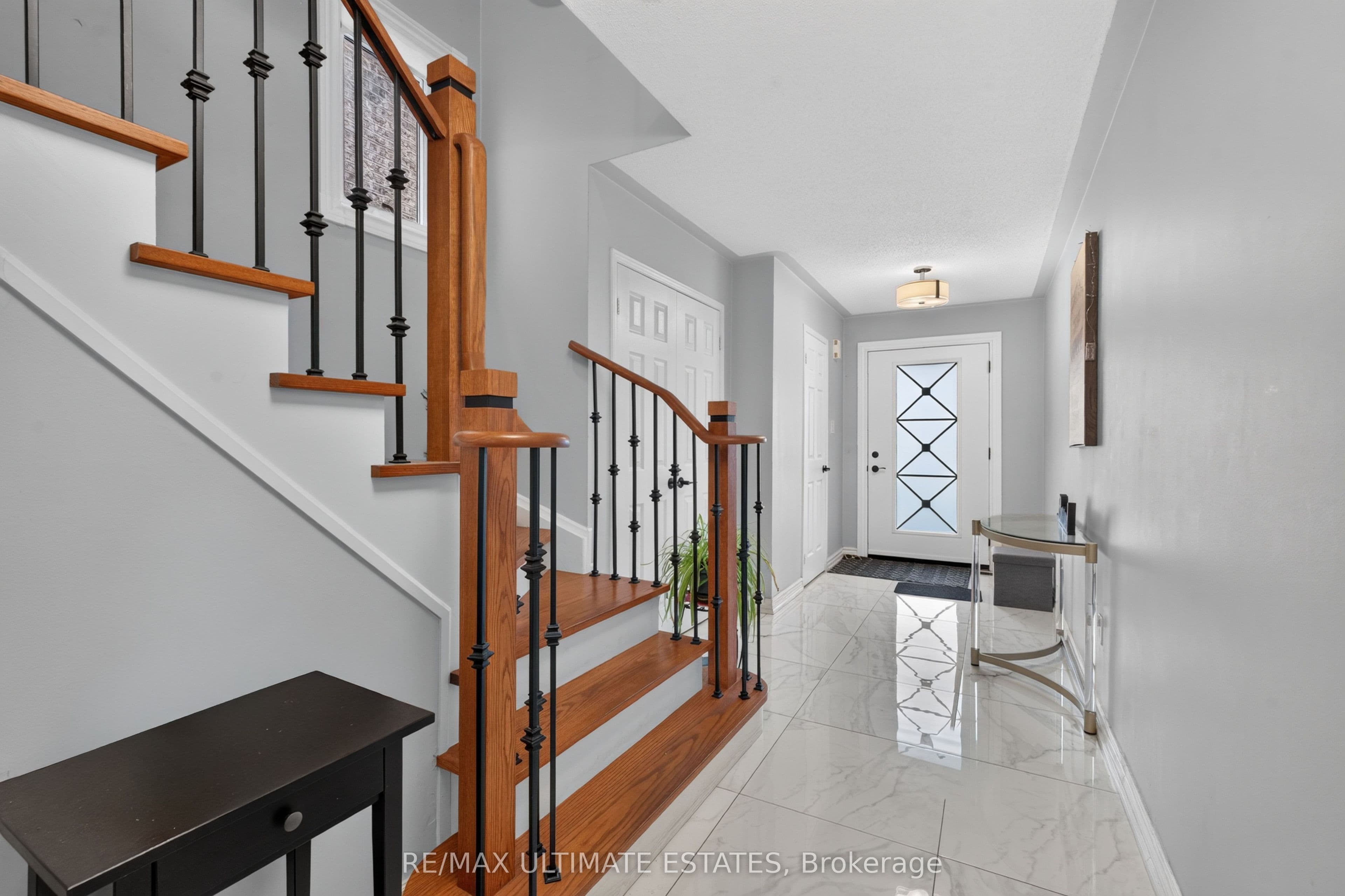 587 Caboto Trail, Markham, ON L3R 5S1