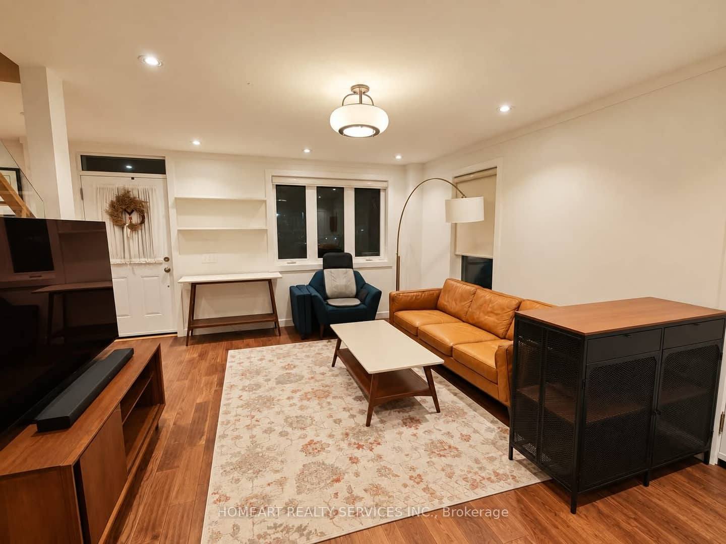 18 Edward Street, Whitchurch-Stouffville, ON L4A 1A4