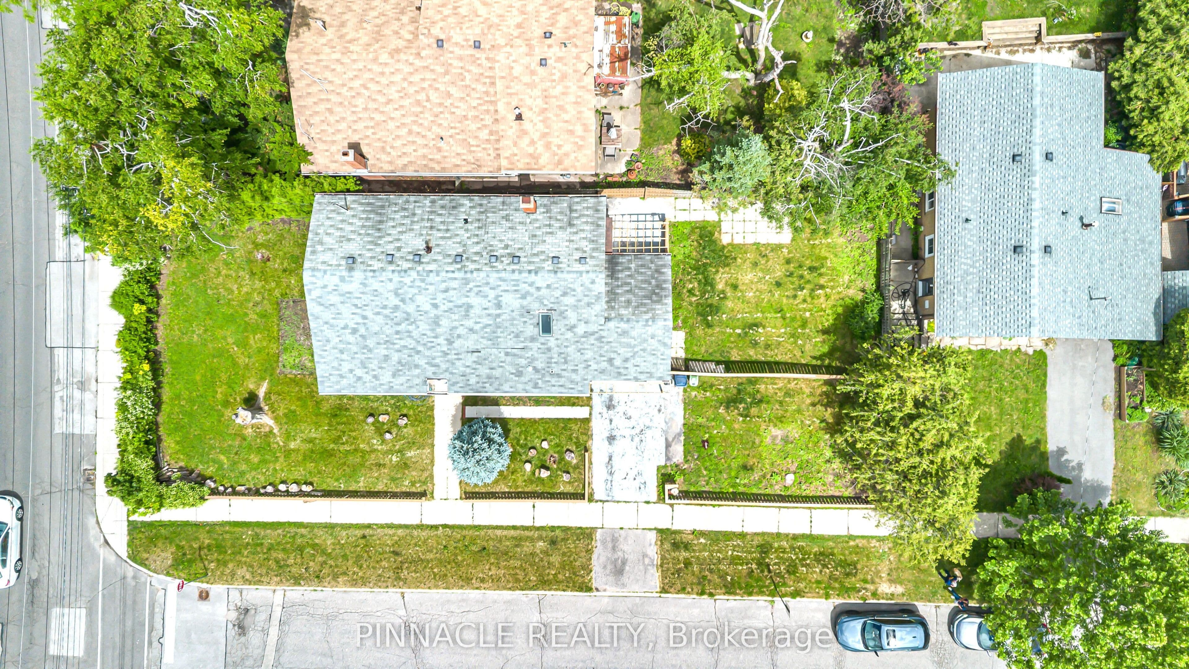 2 Ladysbridge Drive, Toronto, ON M1G 3H6