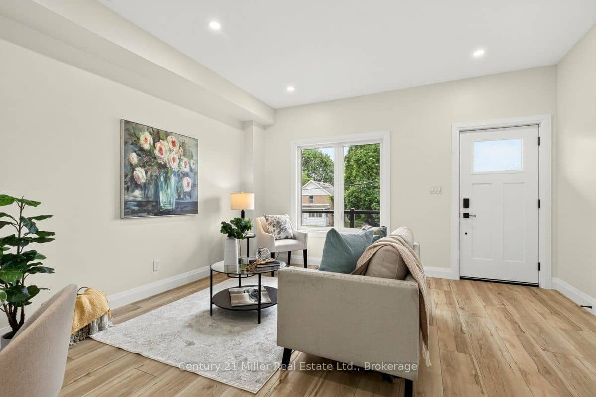 39 Victoria Street, Halton Hills, ON L7G 3N5