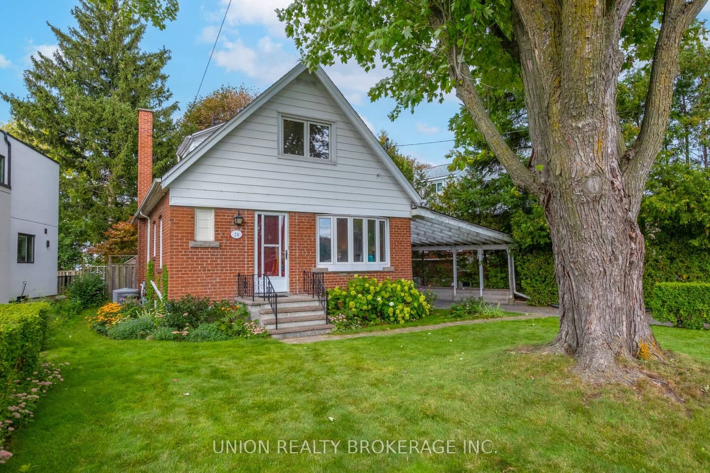 28 Singleton Road, Toronto, ON M1R 1H9