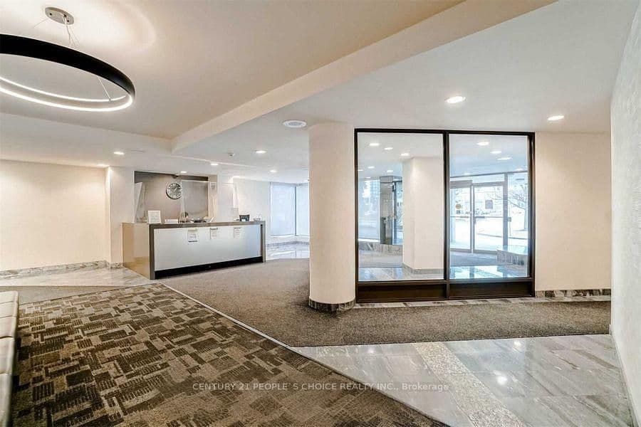 350 Webb Drive 2010, Mississauga, ON L5B 3W4