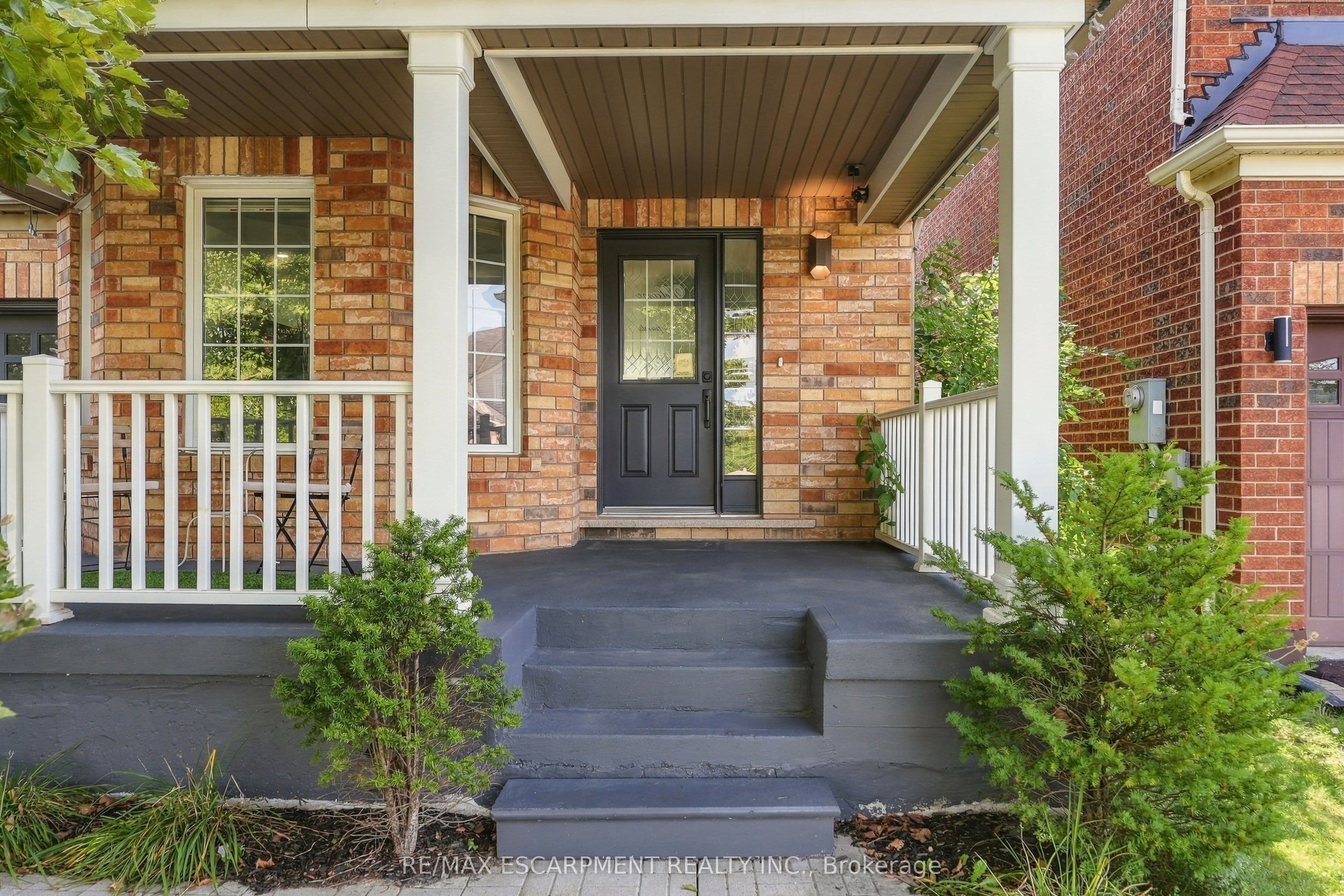 392 Tonelli Lane, Milton, ON L9T 0N4