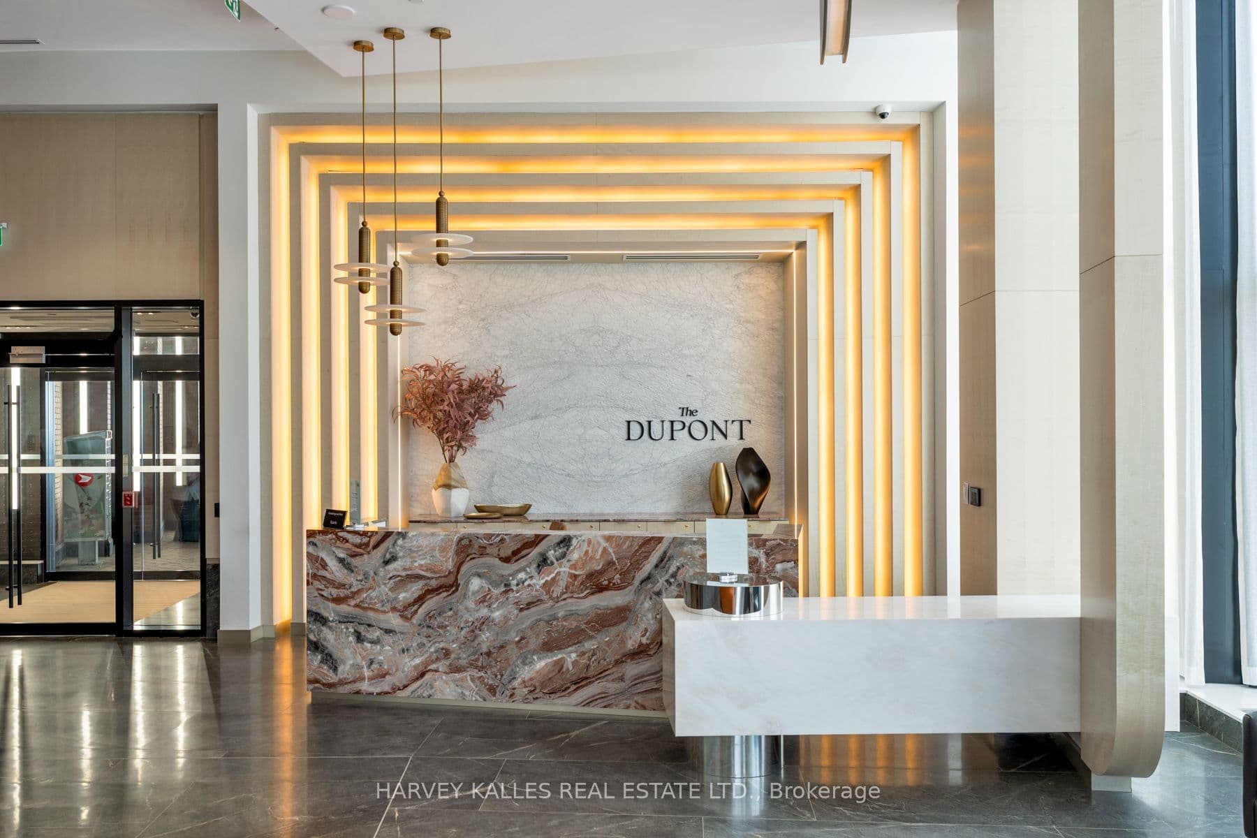 858 Dupont Street PH37, Toronto, ON M6G 0C1