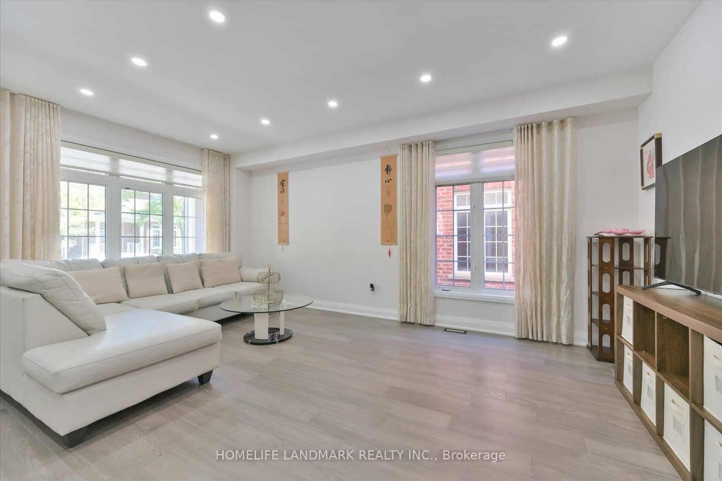 24 Harlan Street, Markham, ON L6B 0R8