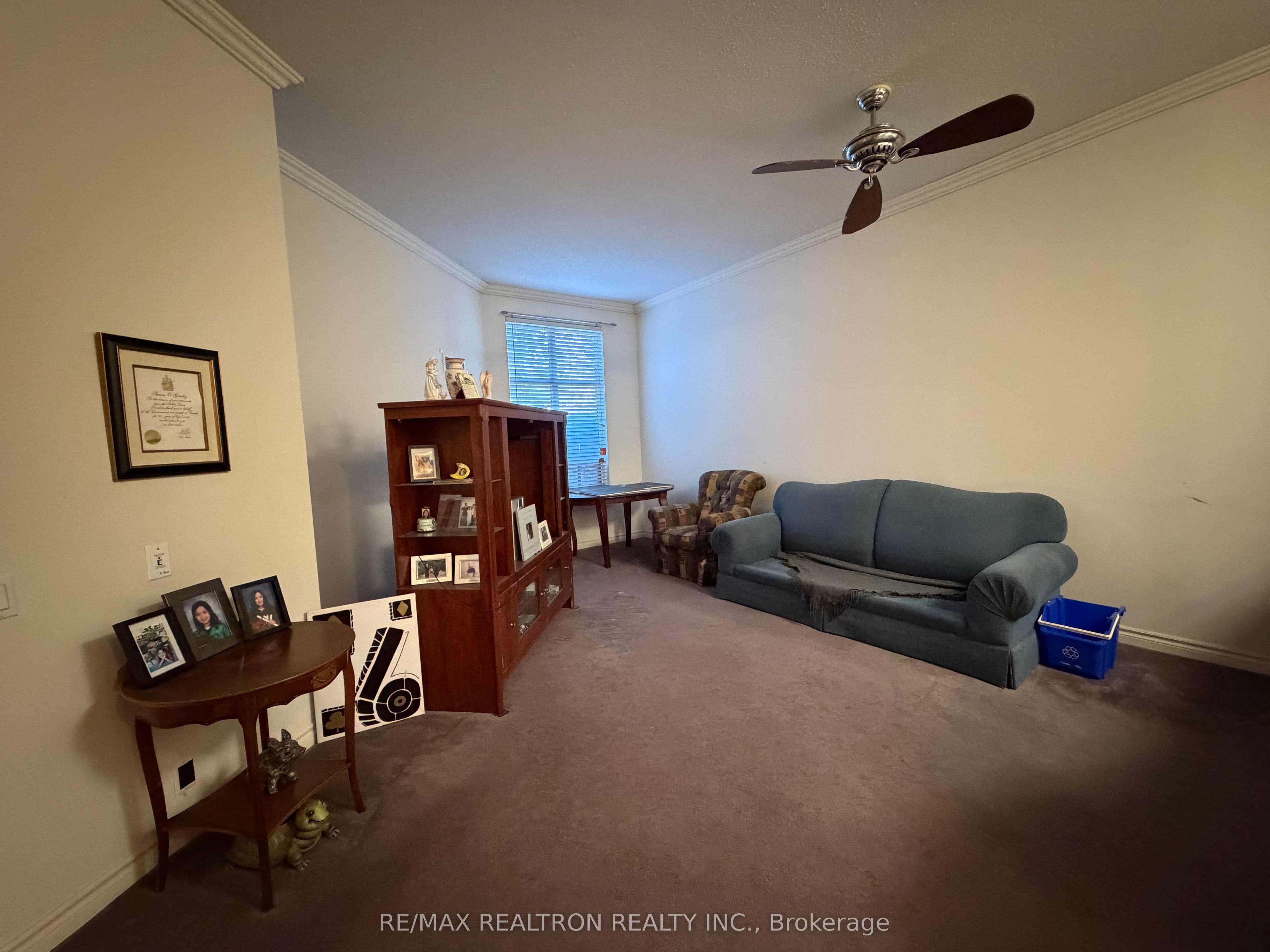 1720 Eglinton Avenue E 120, Toronto, ON M4A 2X8