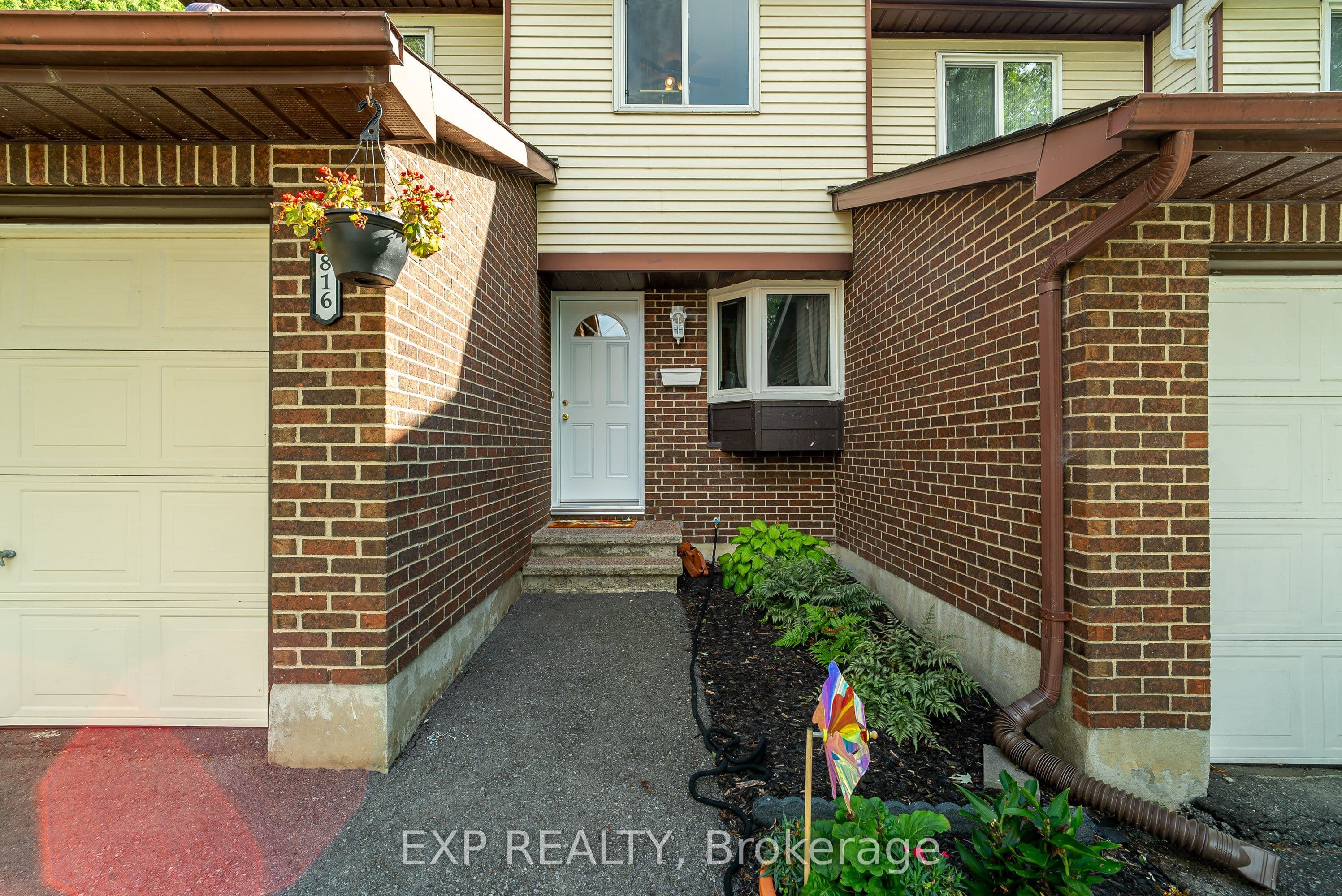 6816 Bilberry Drive 93, Orleans - Convent Glen and Area, ON K1C 3R4