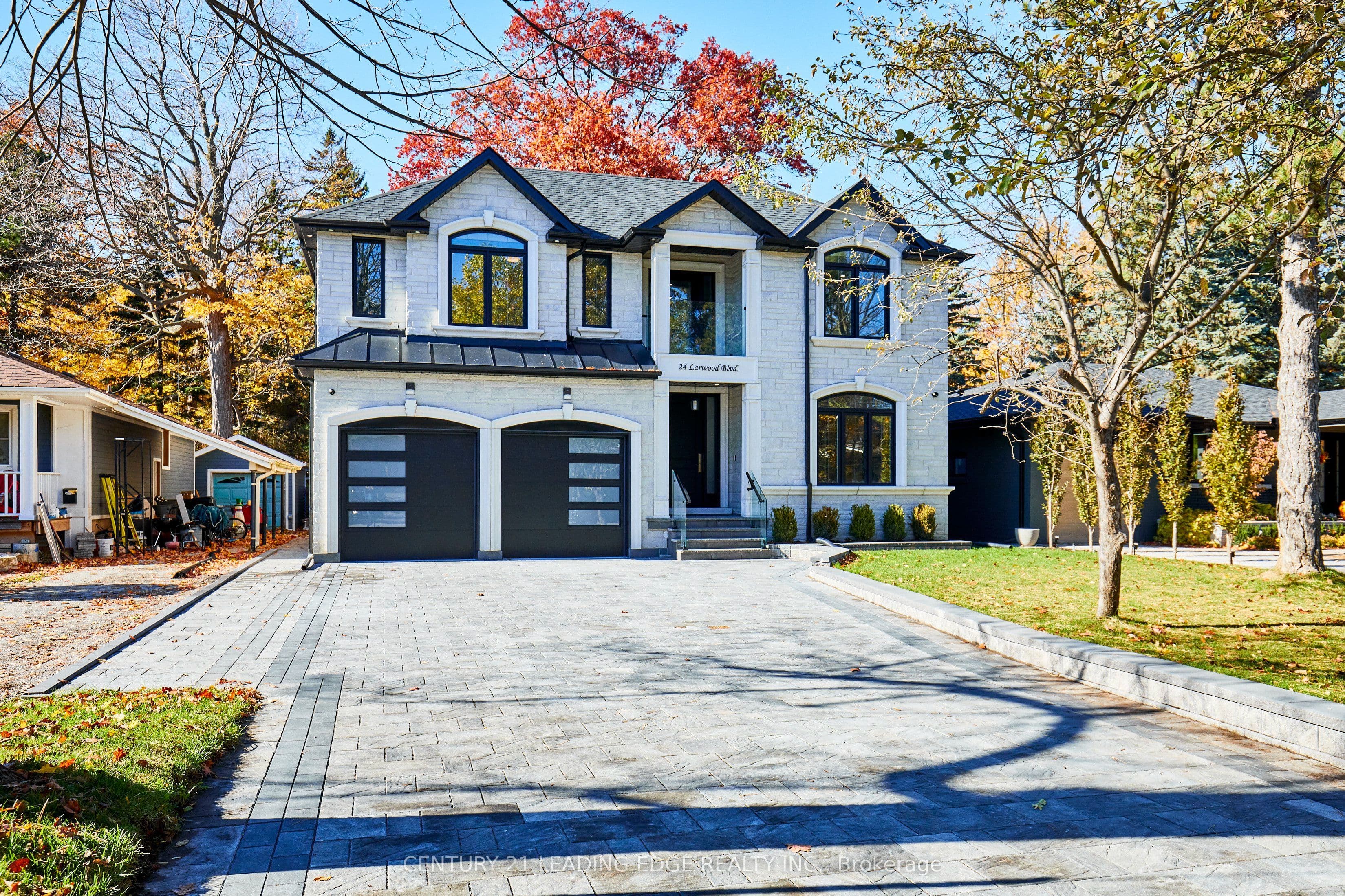 24 Larwood Boulevard, Toronto, ON M1M 2M5