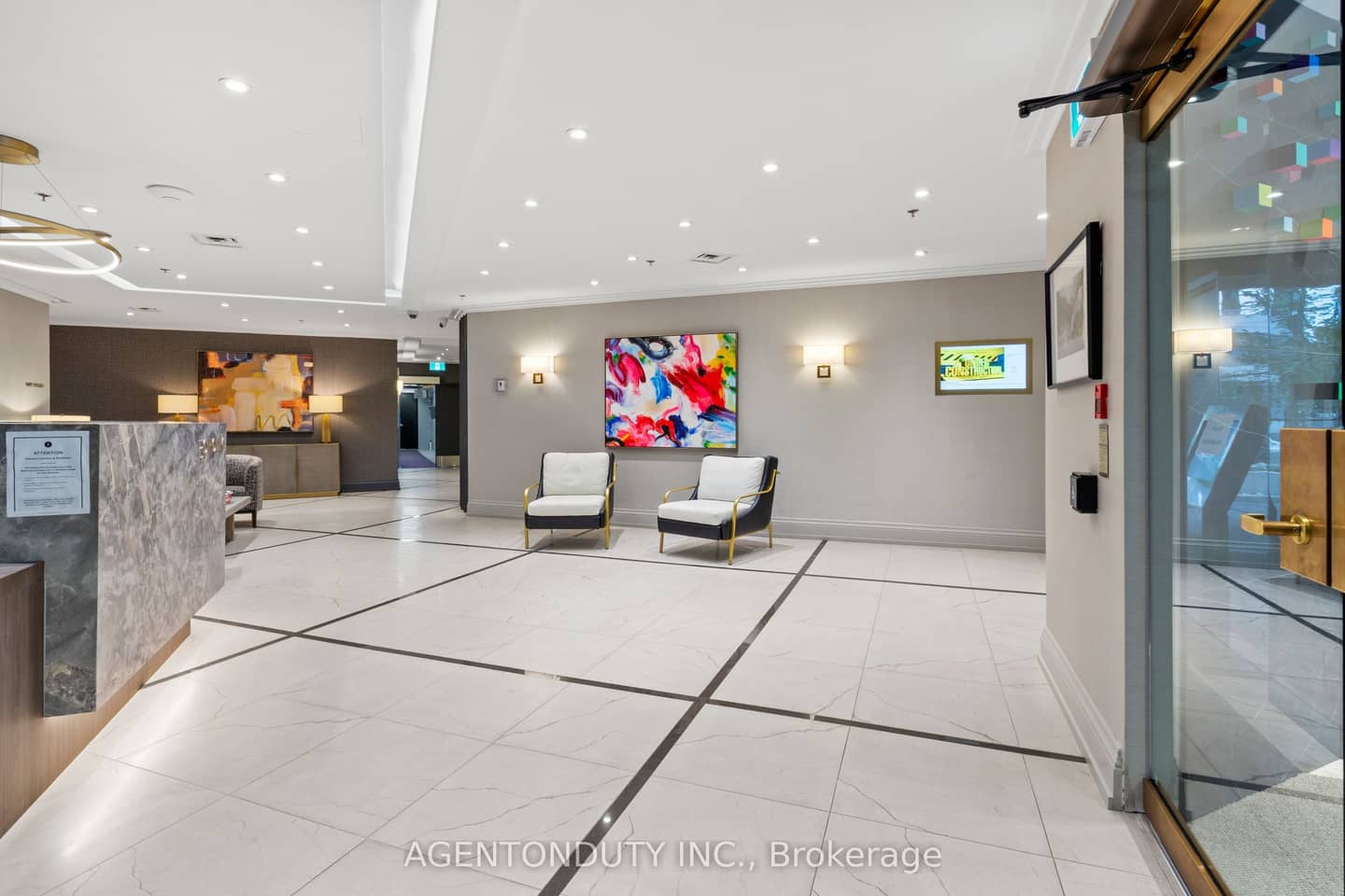 30 Holly Street 1003, Toronto, ON M4S 3C2