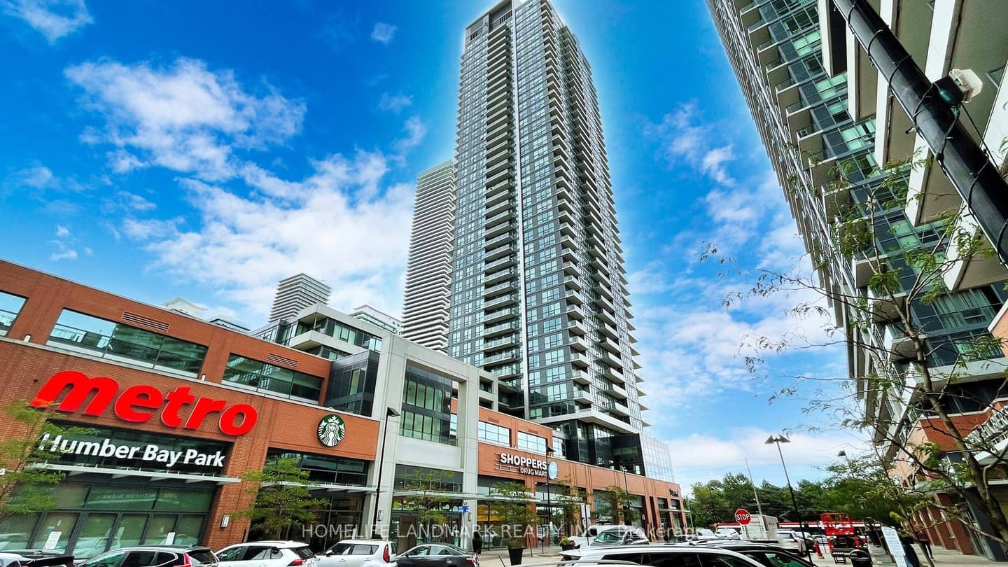 2200 Lakeshore Boulevard W 1008, Toronto, ON M8V 1A4