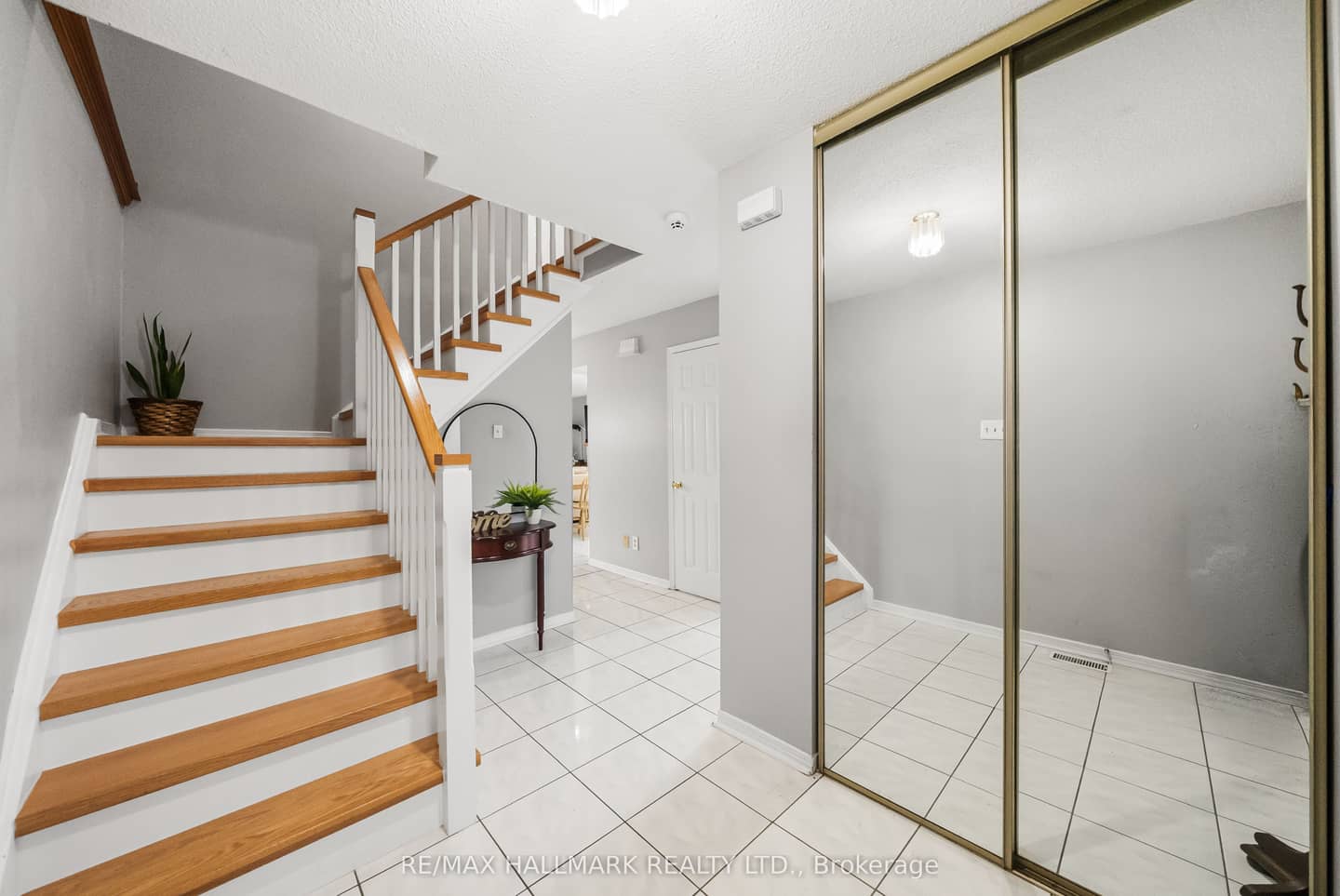 1322 Redwood Lane, Pickering, ON L1X 1C5