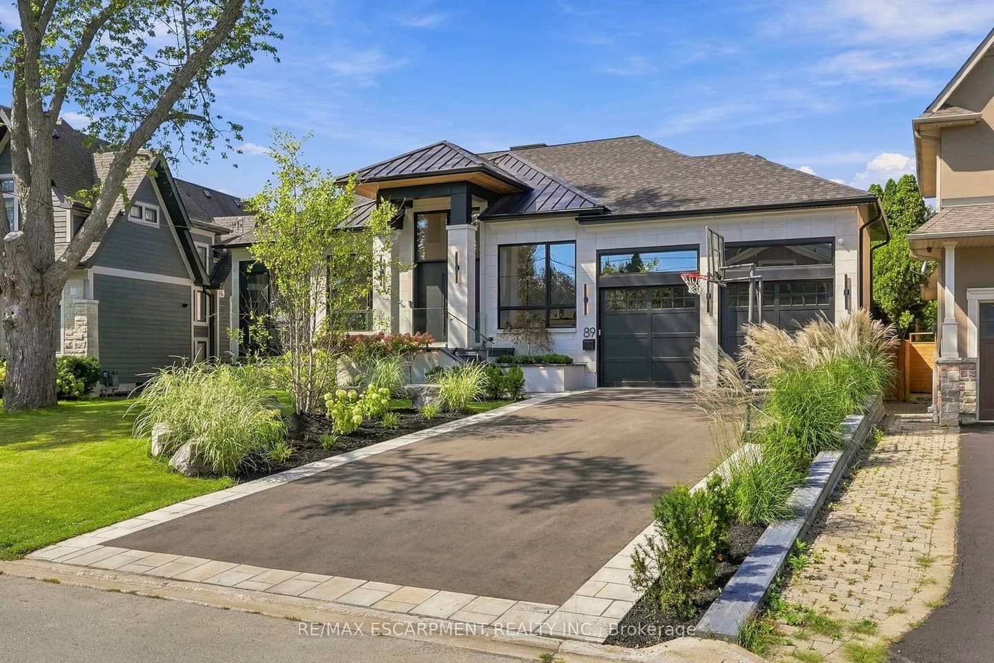 89 Cumberland Drive, Mississauga, ON L5G 3N2