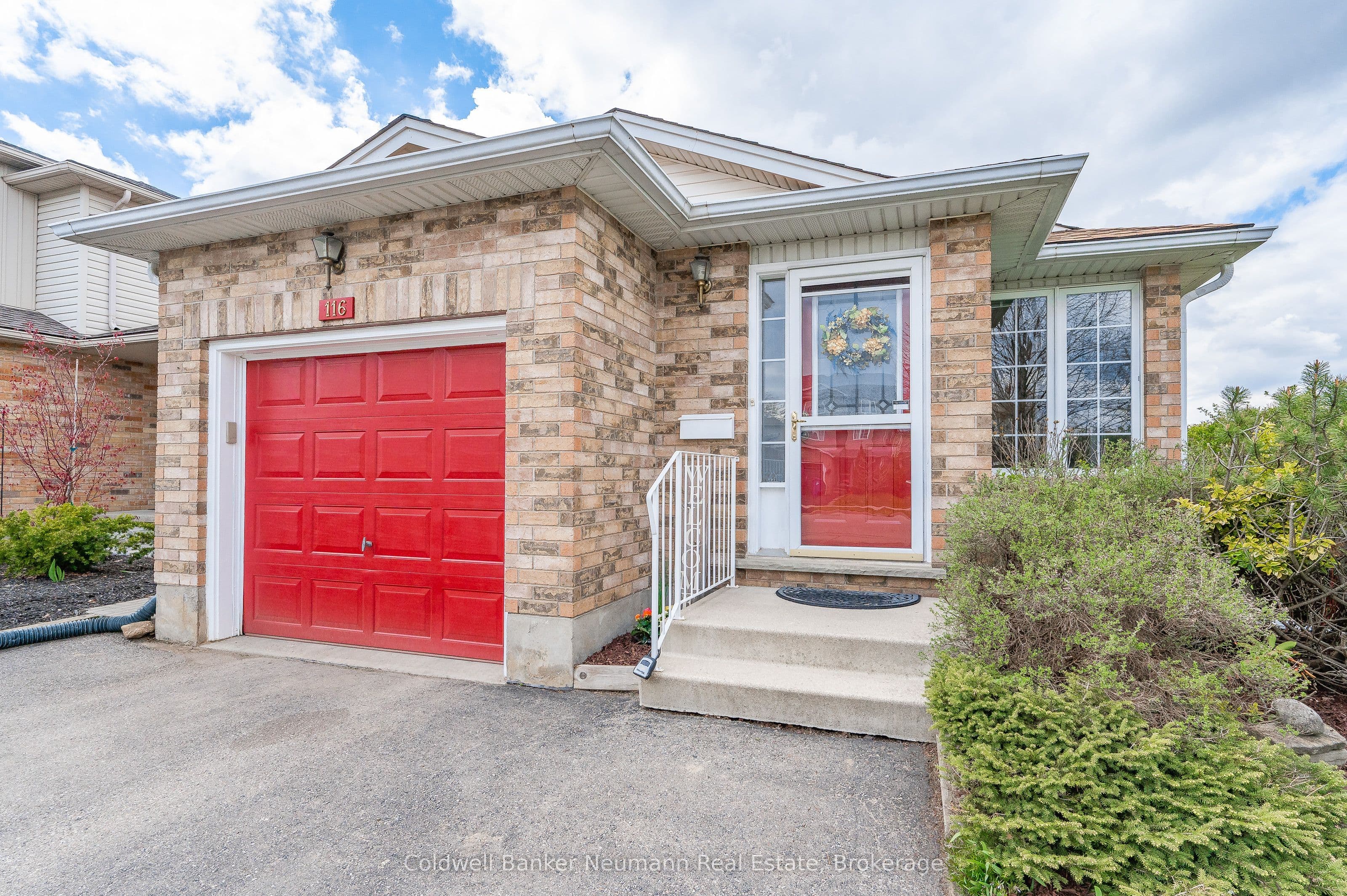 116 Doyle Drive, Guelph, ON N1G 5B4