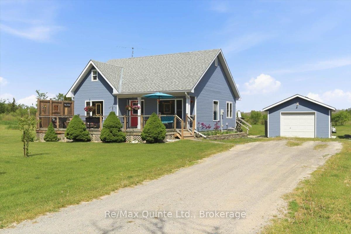 168 Schoolhouse Road, Prince Edward County, ON K0K 2P0