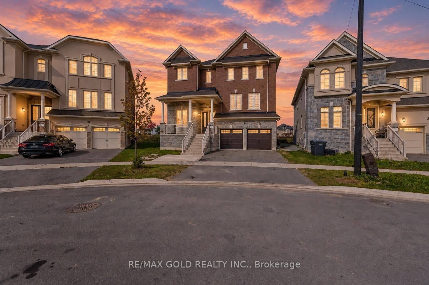 24 Jenwood Crescent, Brampton, ON L6R 4C6