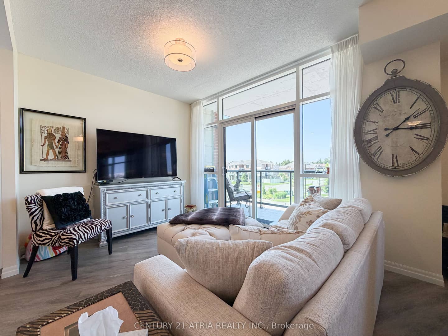 460 William Graham Drive 317, Aurora, ON L4G 1X9