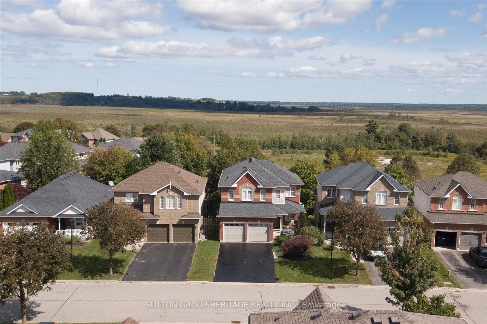 83 Calwell Drive, Scugog, ON L9L 1T7