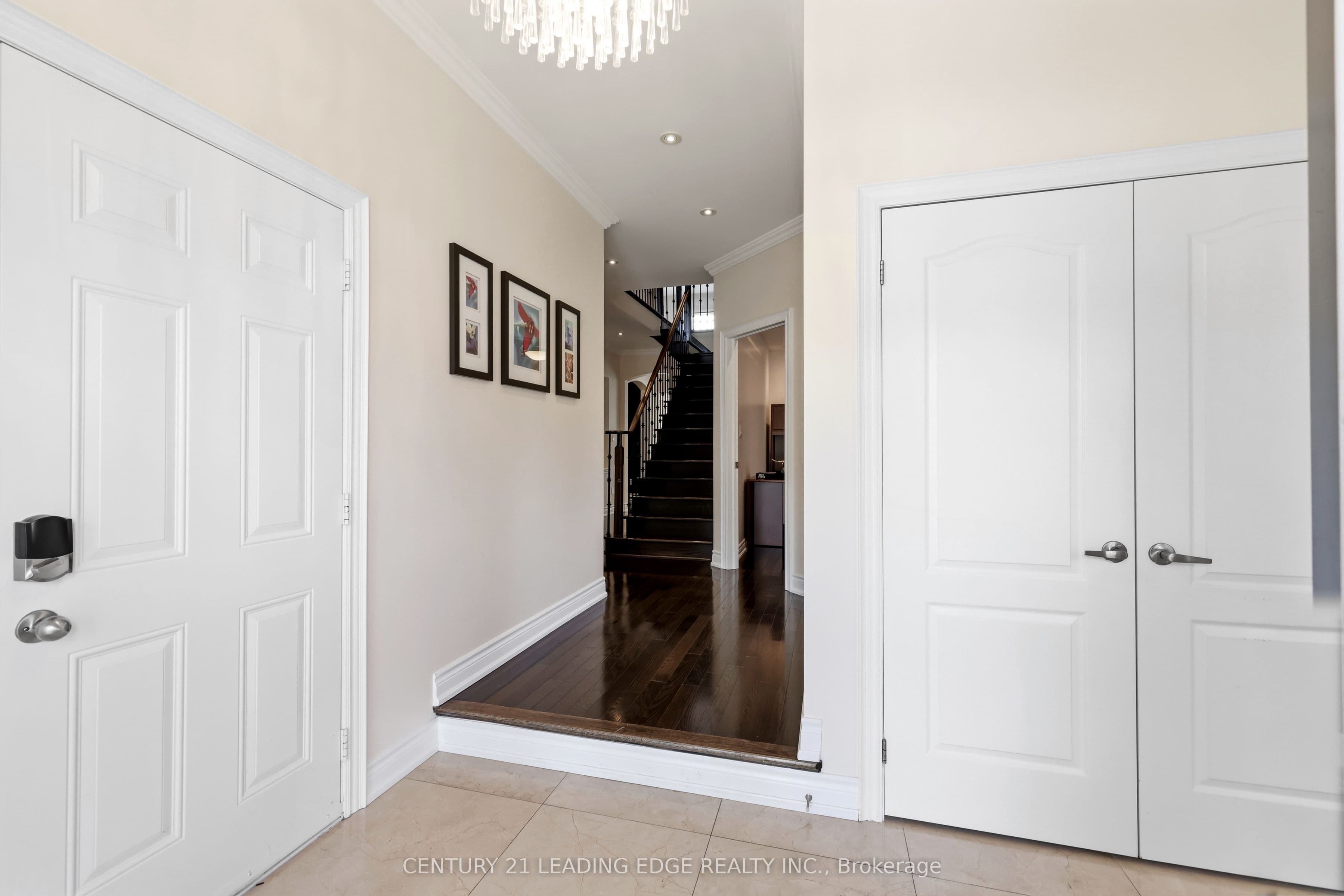 1632 Barbertown Road, Mississauga, ON L5M 6J2
