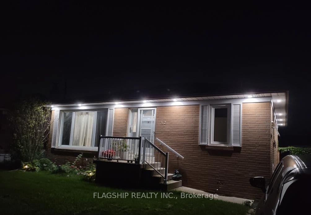32 Norton Crescent, Halton Hills, ON L7G 1N2