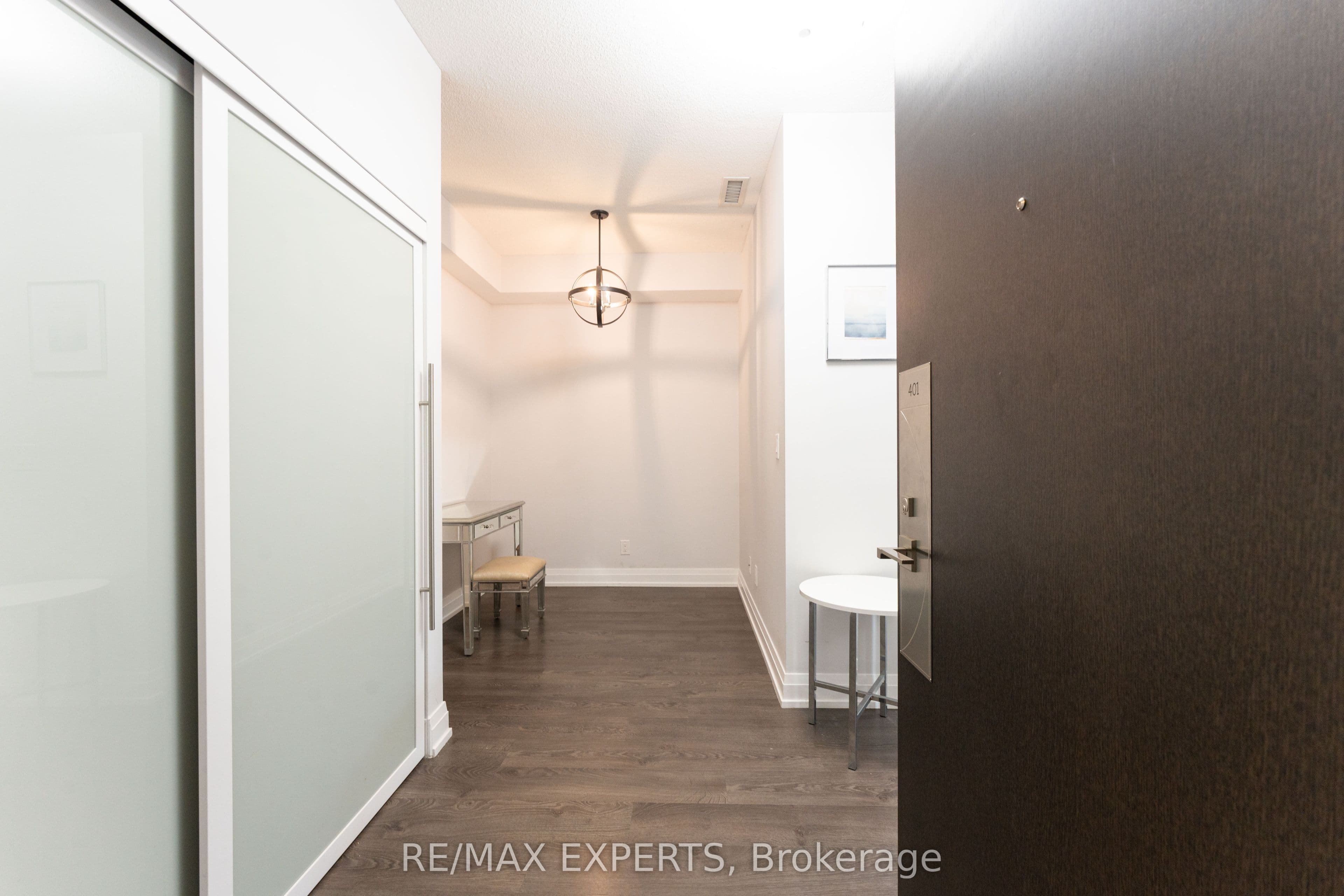 3700 HIGHWAY 7 401, Vaughan, ON L4L 0G8