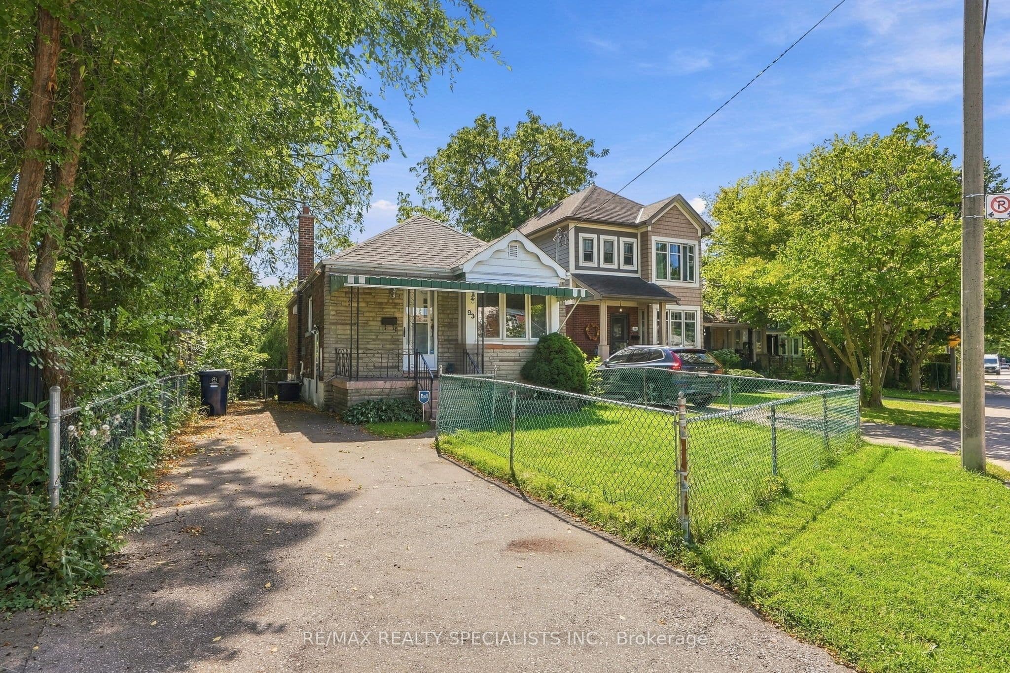 93 Cavell Avenue, Toronto, ON M8V 1P4