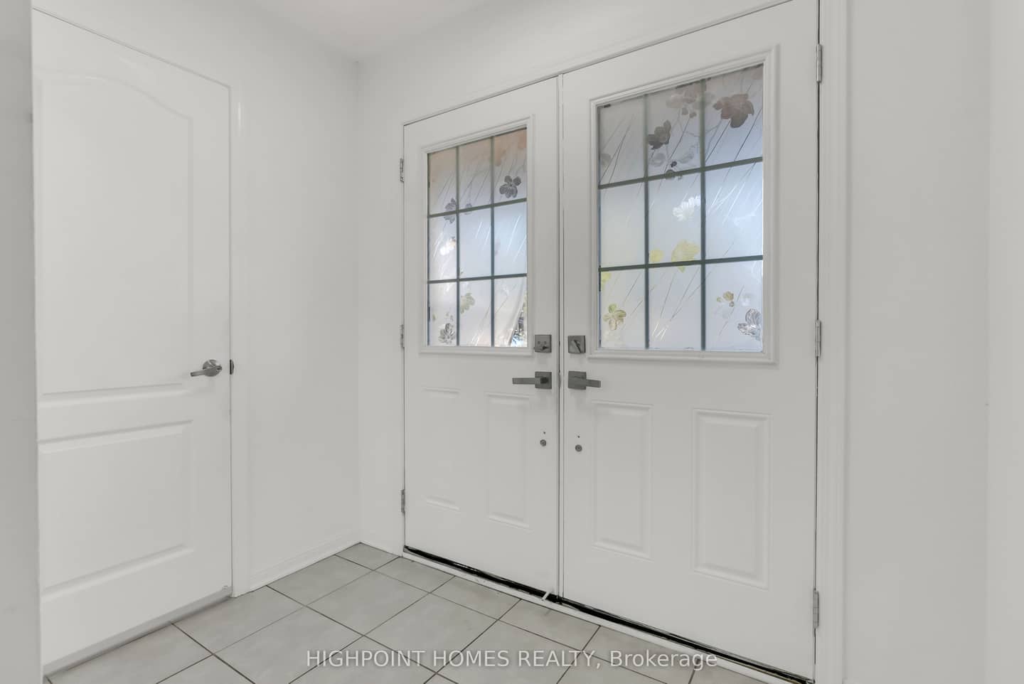 1802 Liatris Drive, Pickering, ON L1X 0A8