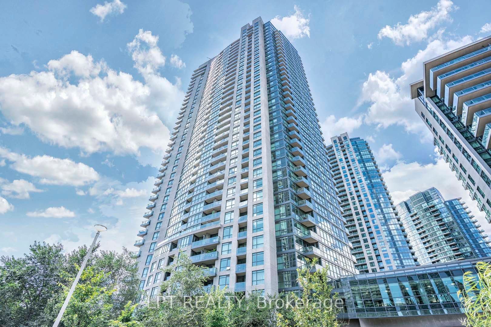 215 Fort York Boulevard 217, Toronto, ON M5V 4A2