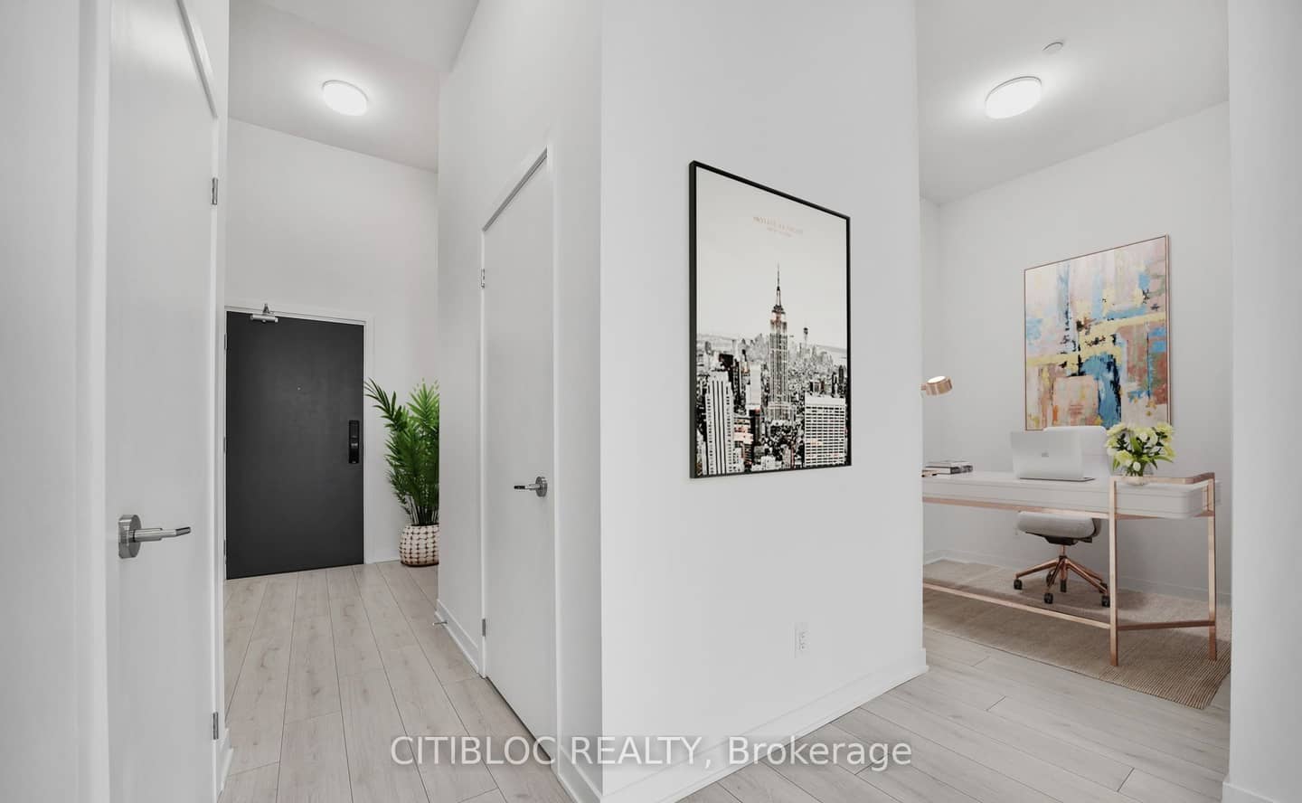 405 Dundas Street W 108, Oakville, ON L6M 4M2