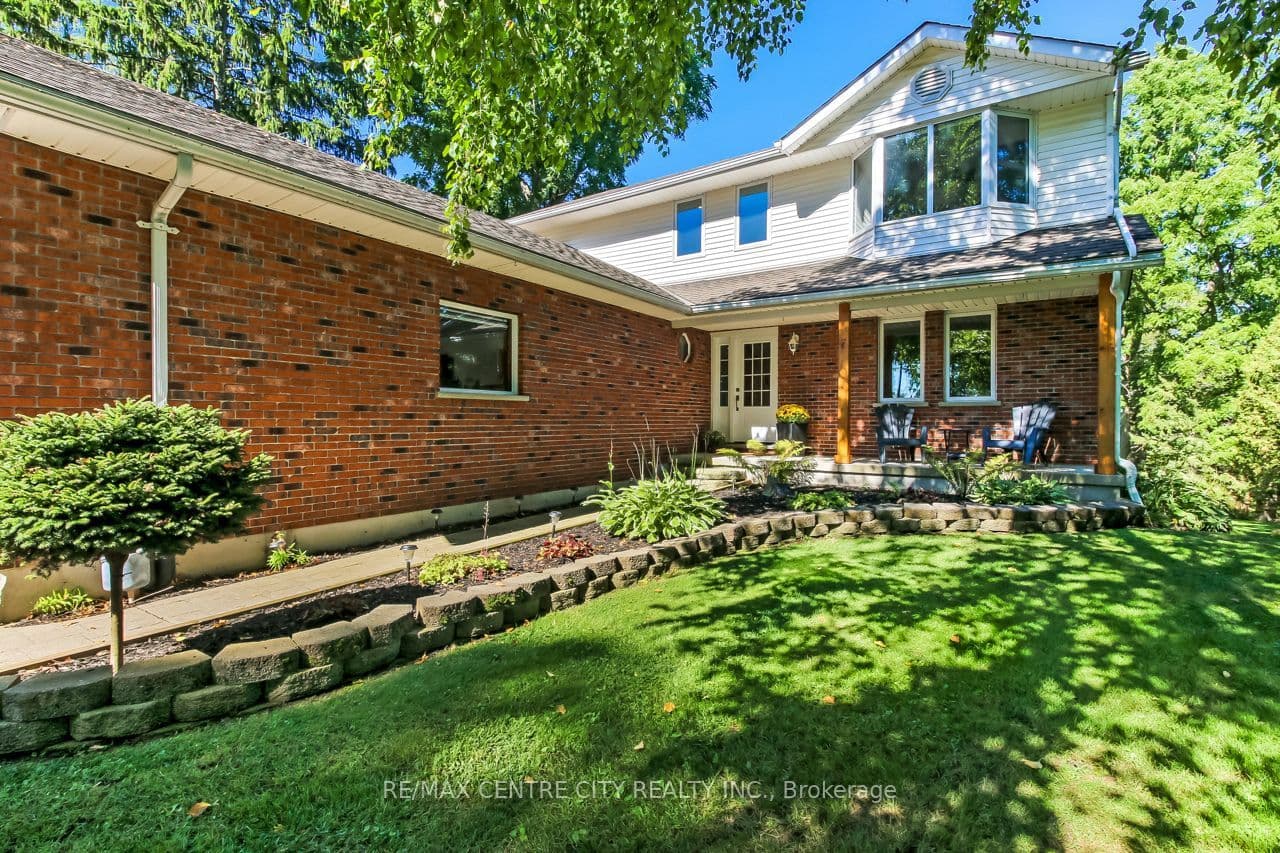 37450 Lake Line, Southwold, ON N5L 1J1