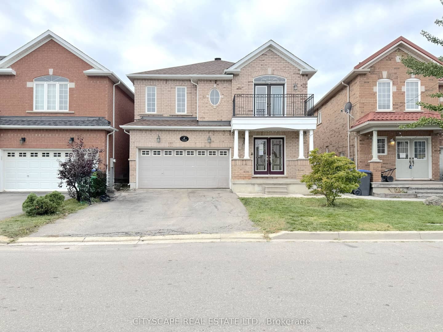 4 Savita Road, Brampton, ON L7A 3T2