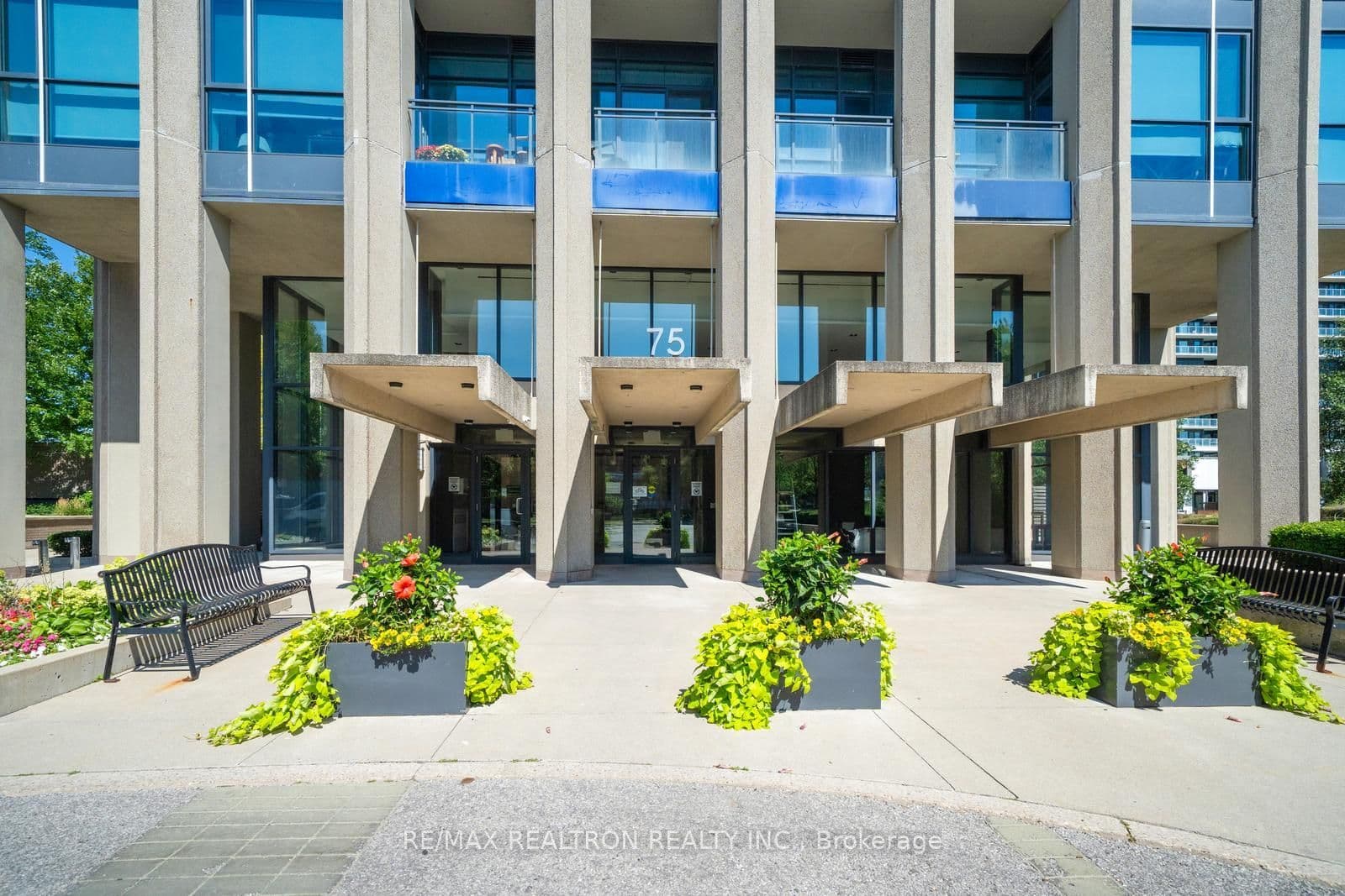 75 The Donway W 103, Toronto, ON M3C 2E9