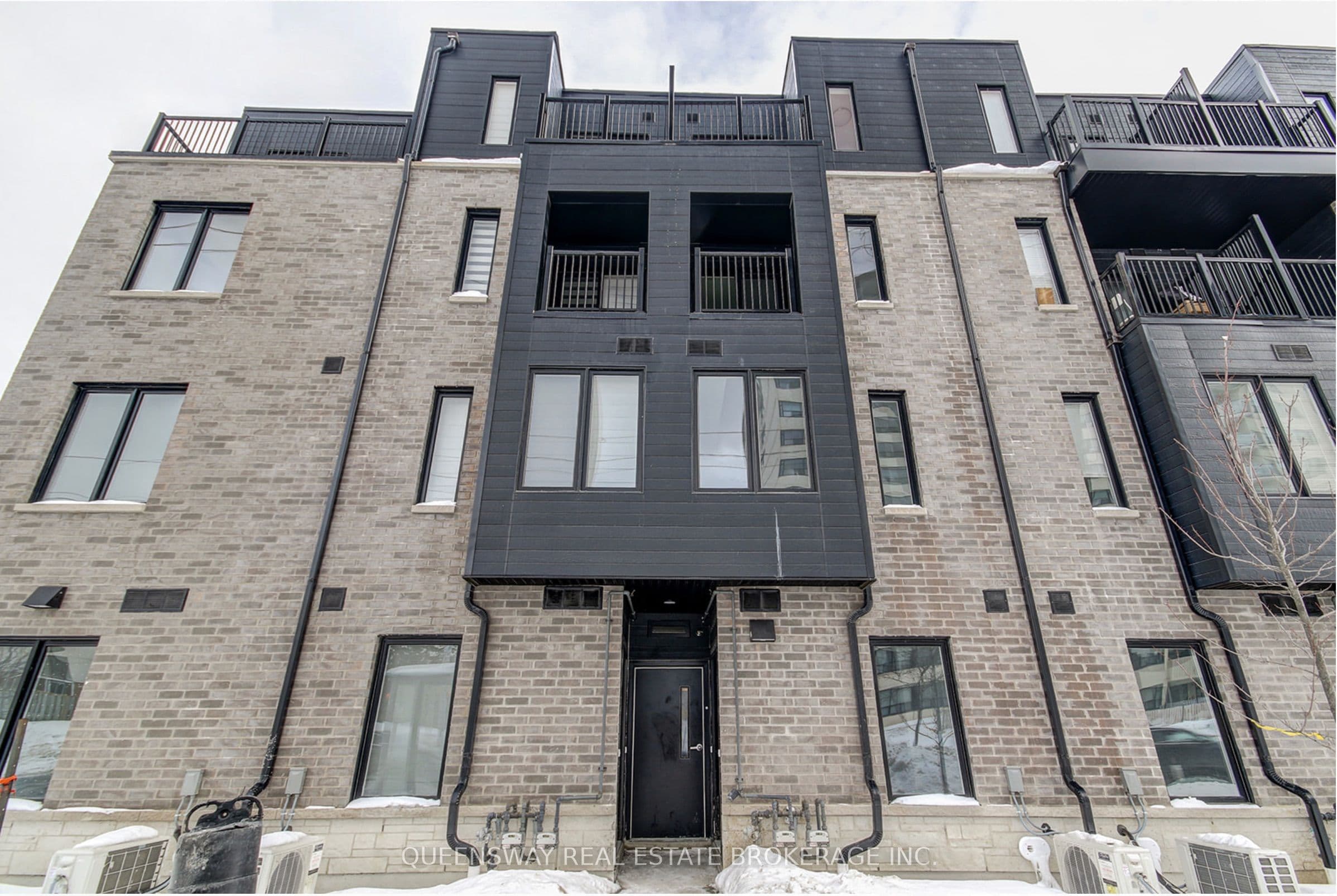 3079 pharmacy Avenue, Toronto, ON M1T 1H8