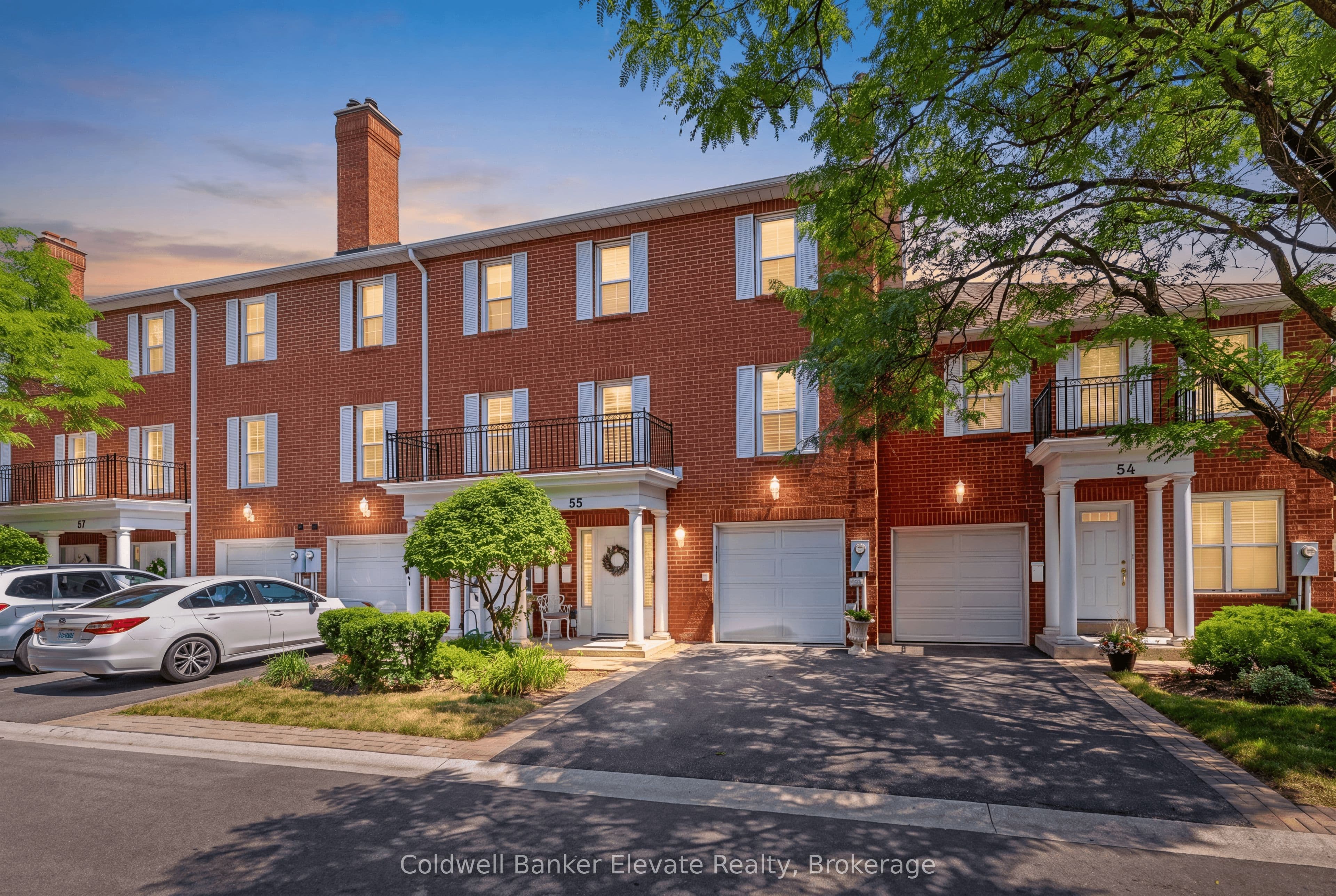 55 Stornwood Court, Brampton, ON L6W 4J1