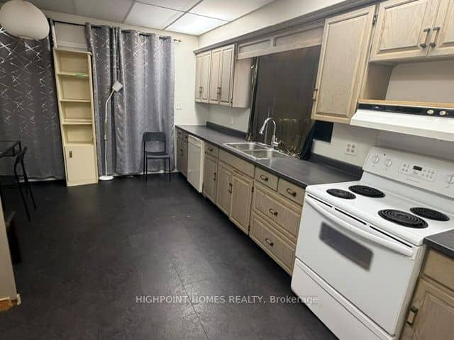 118 Kitchener Road, Toronto, ON M1E 2X9