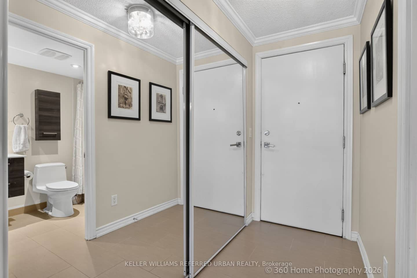 250 Wellington Street W 339, Toronto, ON M5V 3P6
