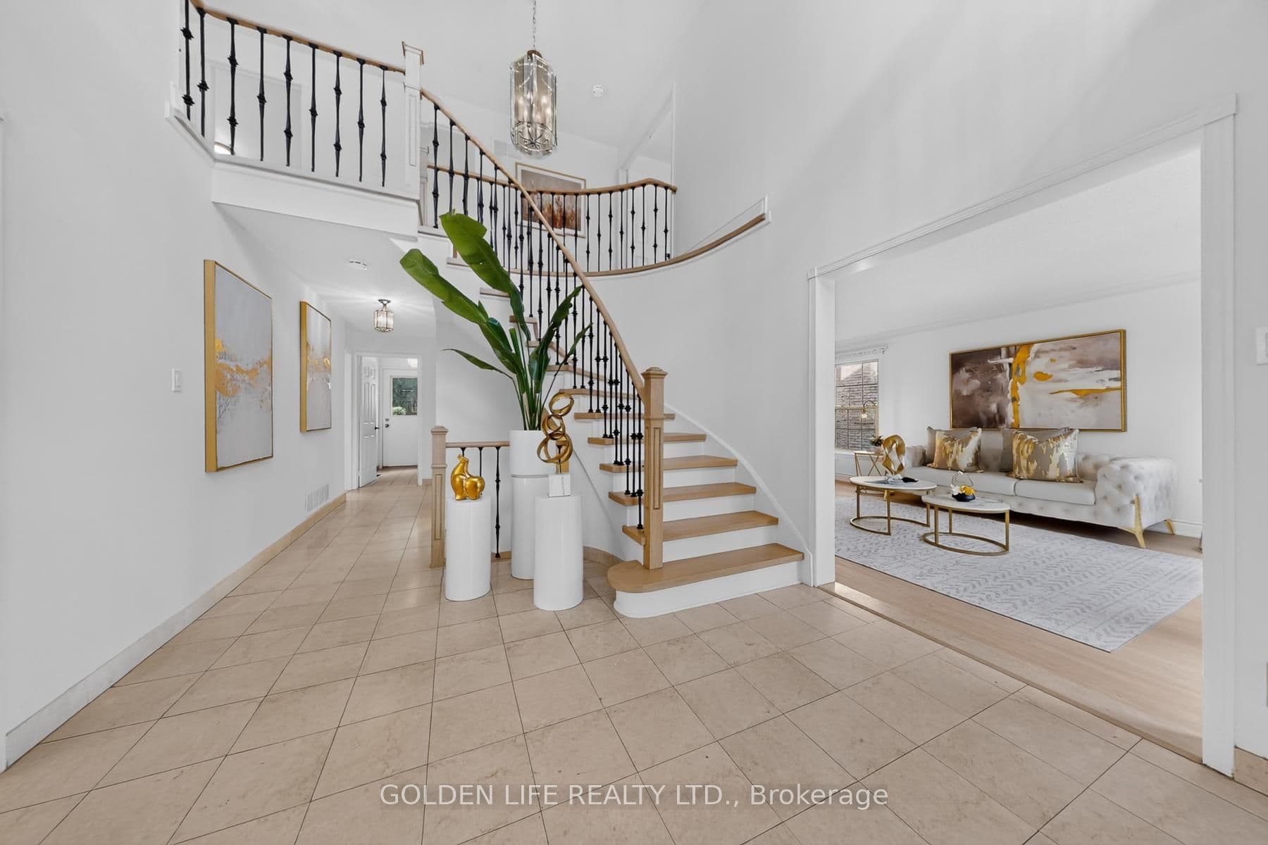 186 Carlton Road, Markham, ON L3R 3L8